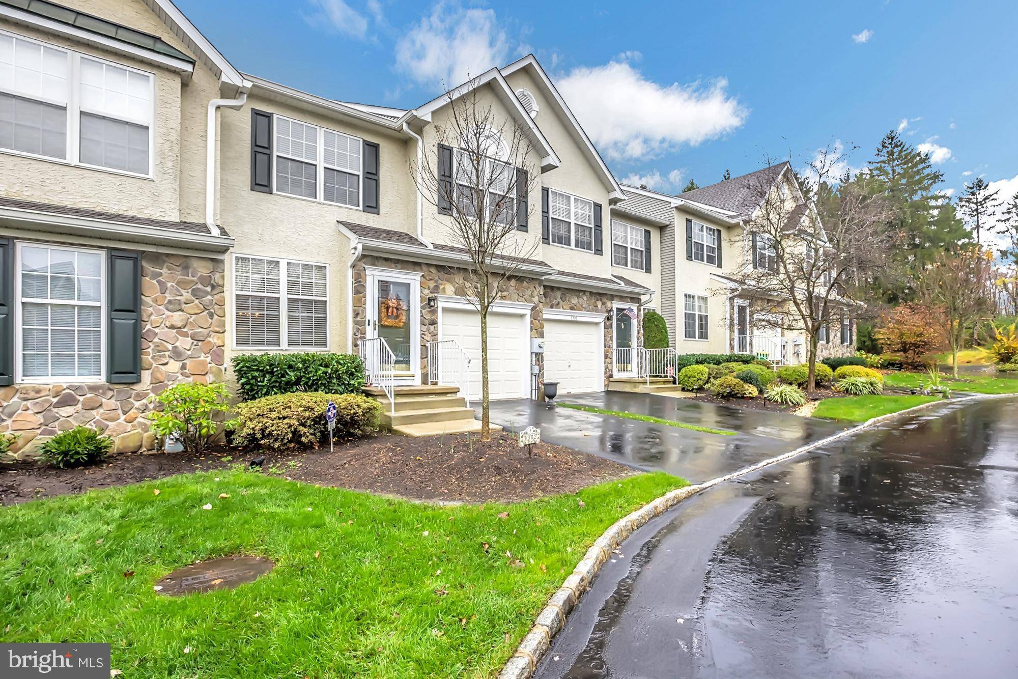 Newtown Square, PA 19073,3302 MAPLEVALE CIR