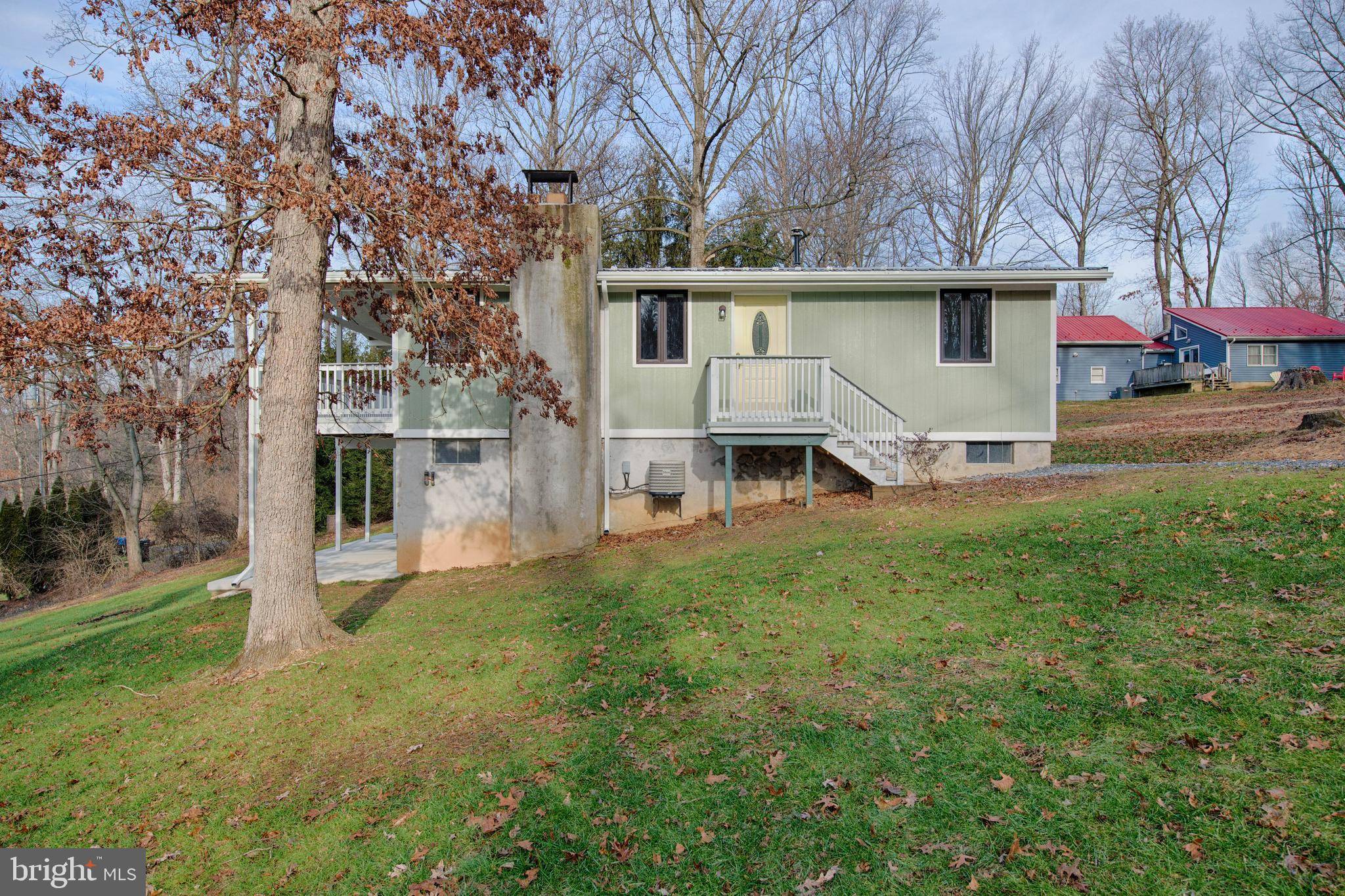 Delta, PA 17314,1 OAK DR