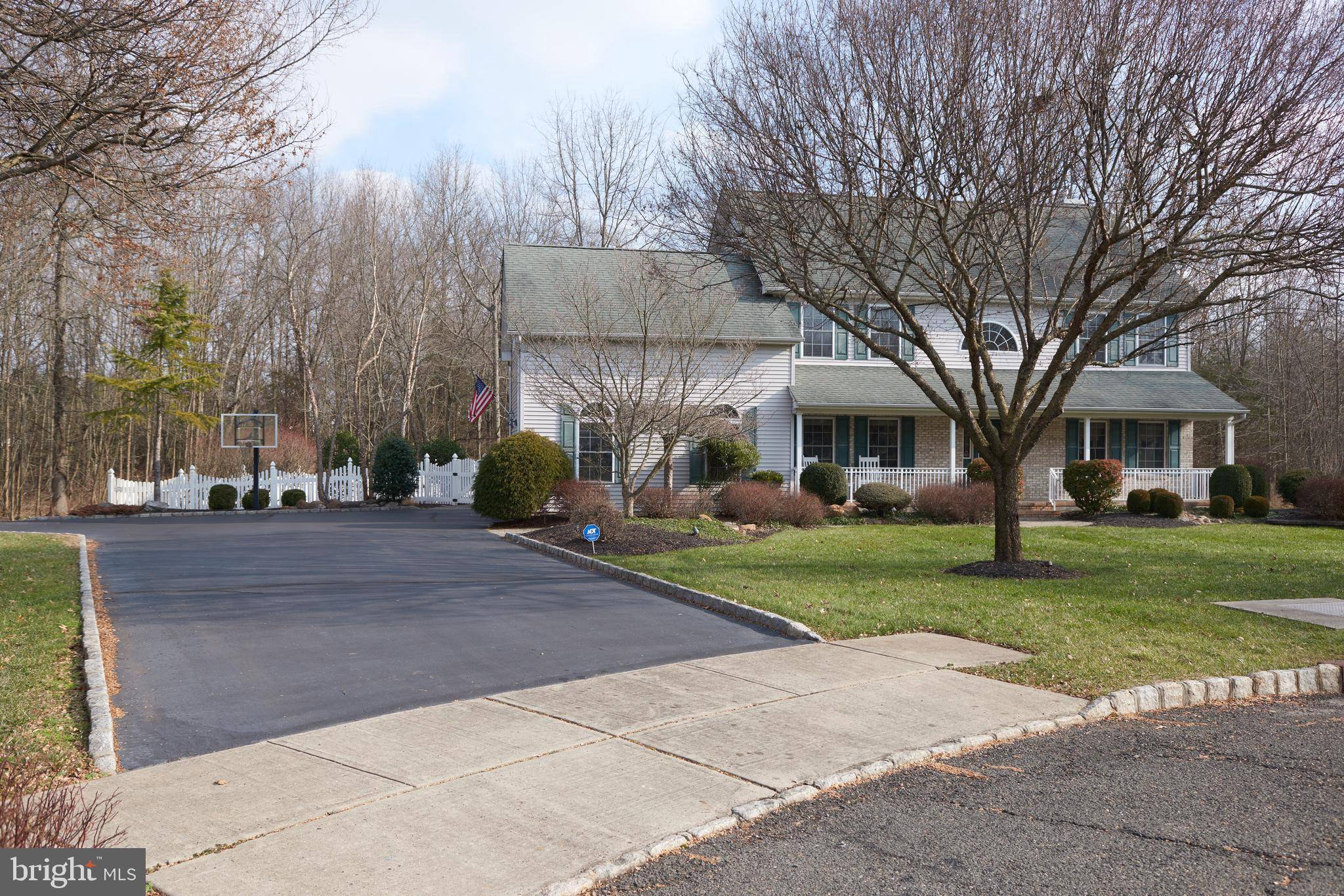 Hillsborough, NJ 08844,307 APRIL VALLEY DR