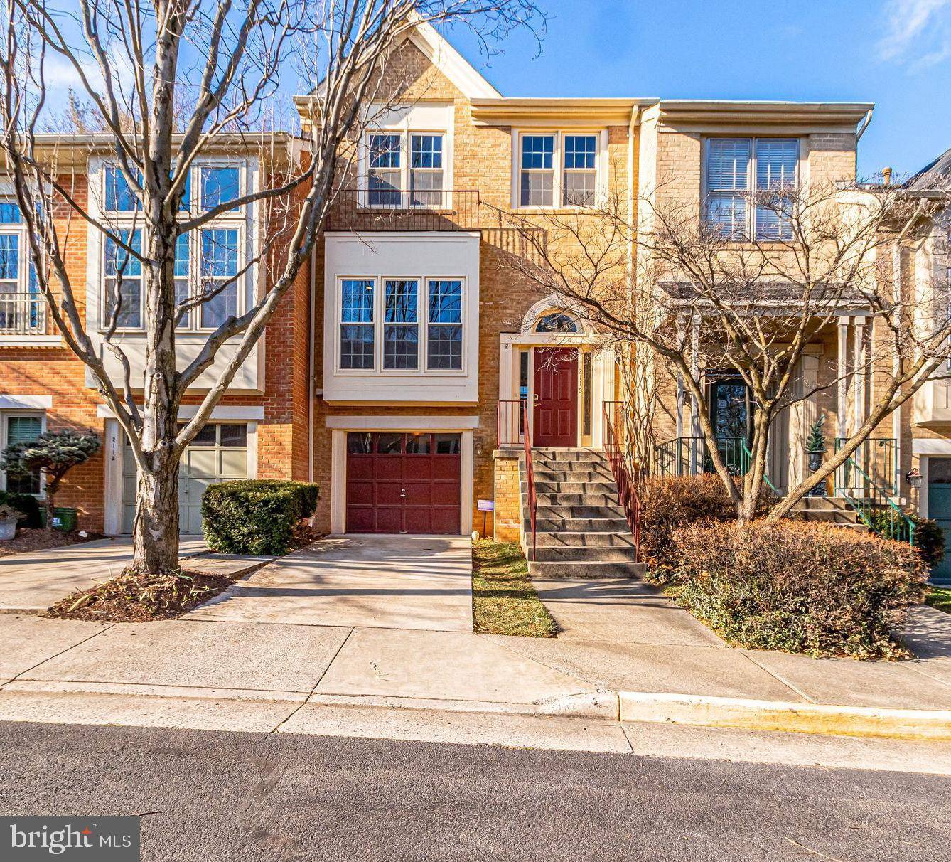 Falls Church, VA 22043,2110 KINGS GARDEN WAY