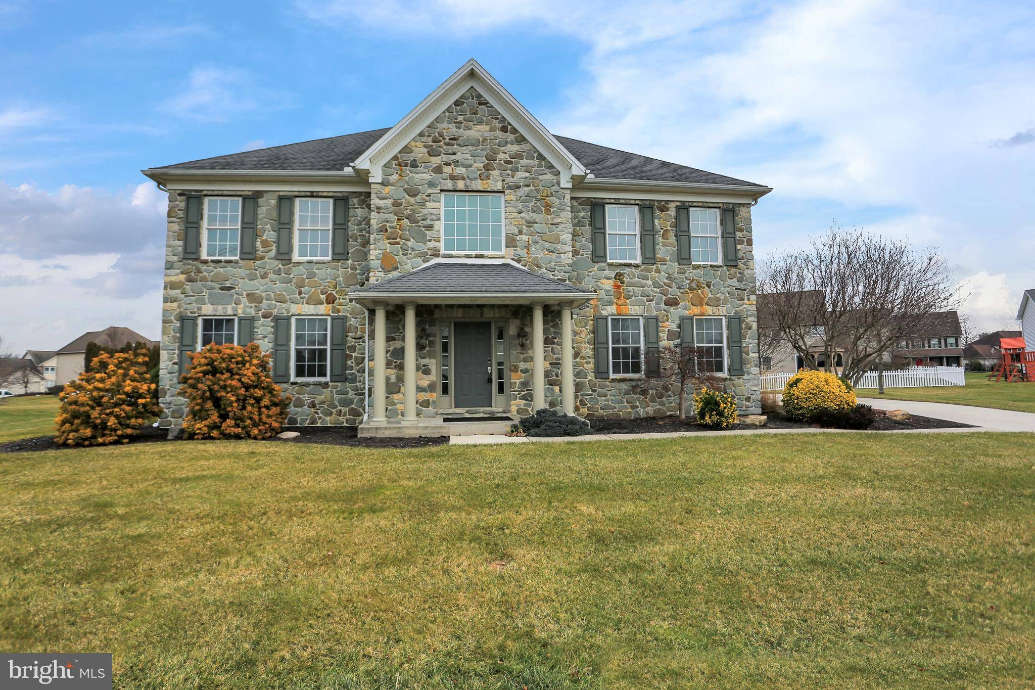 Mechanicsburg, PA 17050,513 JACOB LN