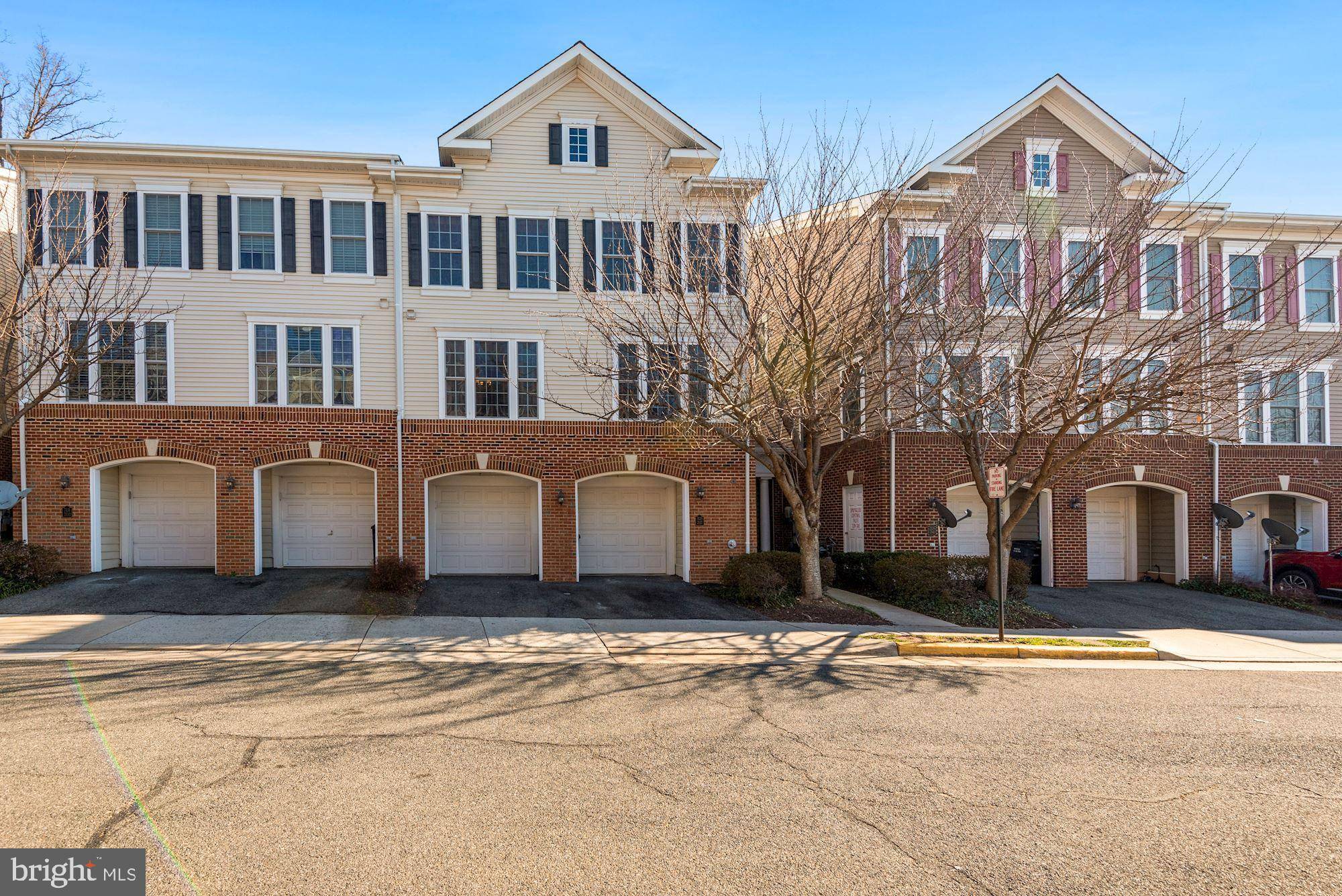 Alexandria, VA 22306,7137 MASON GROVE CT #16