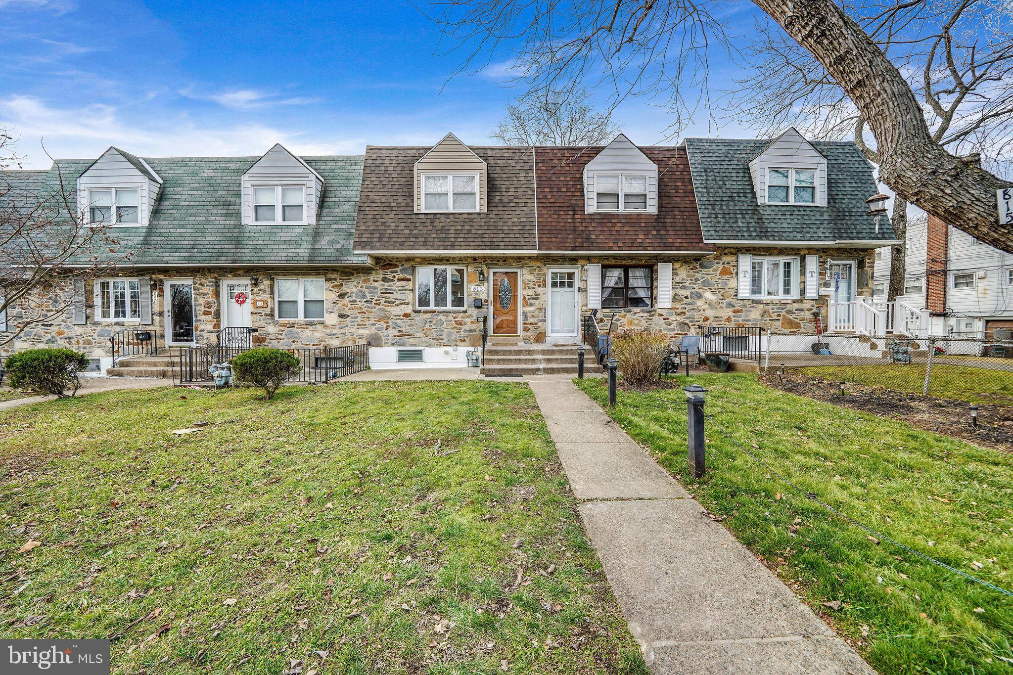 Folcroft, PA 19032,813 WINDSOR CIR