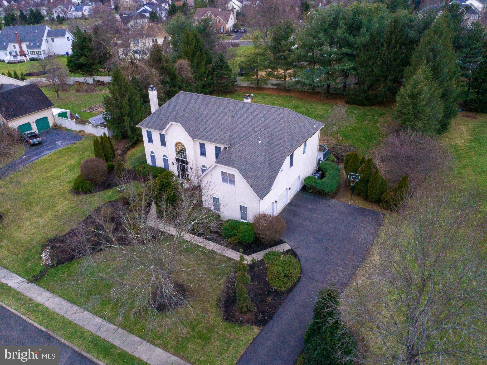 Yardley, PA 19067,676 LESLIE LN