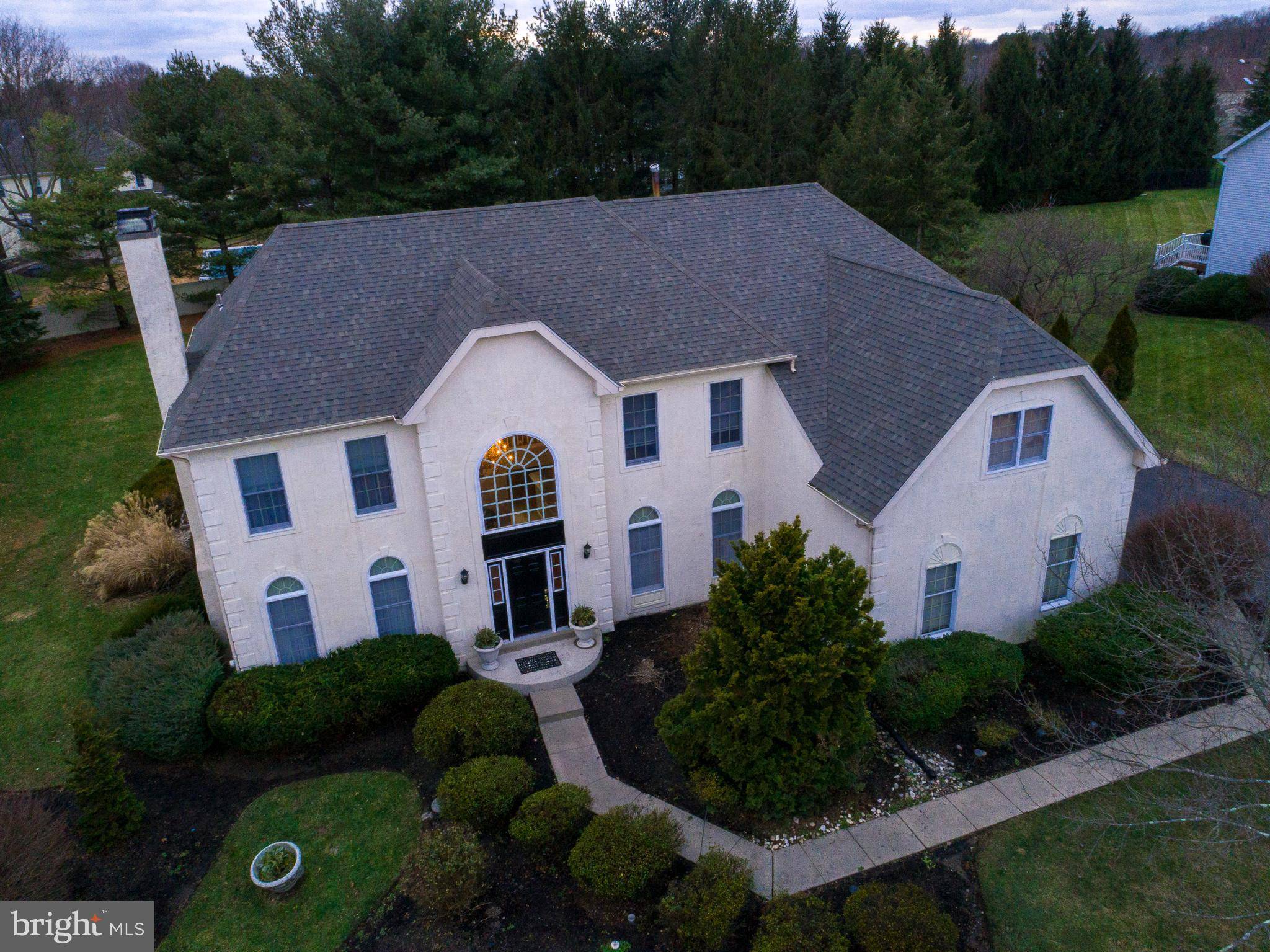 Yardley, PA 19067,676 LESLIE LN