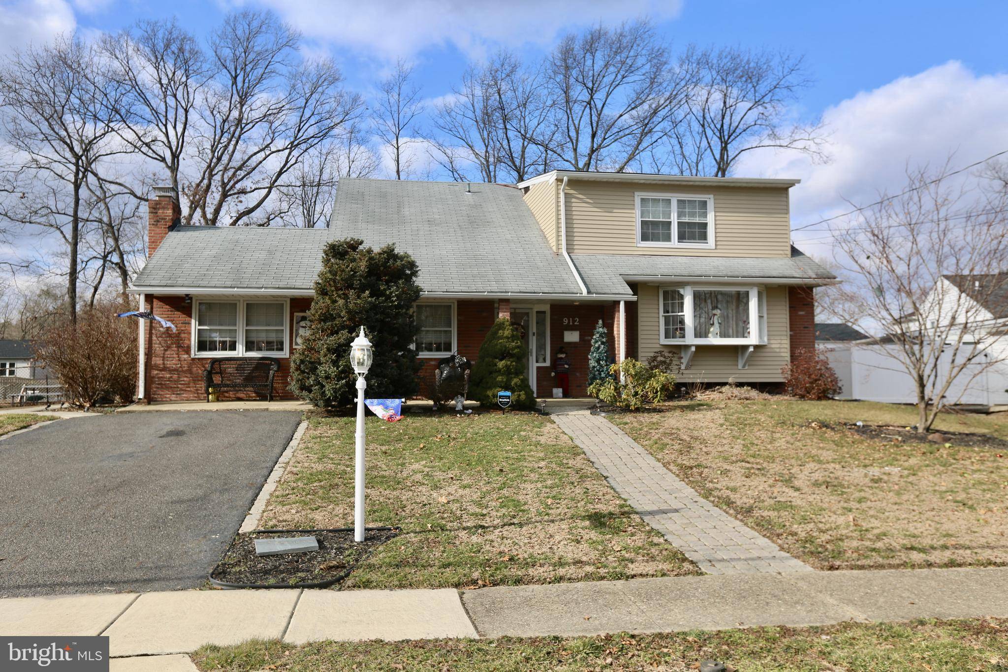 Blackwood, NJ 08012,912 CORNWALL TER