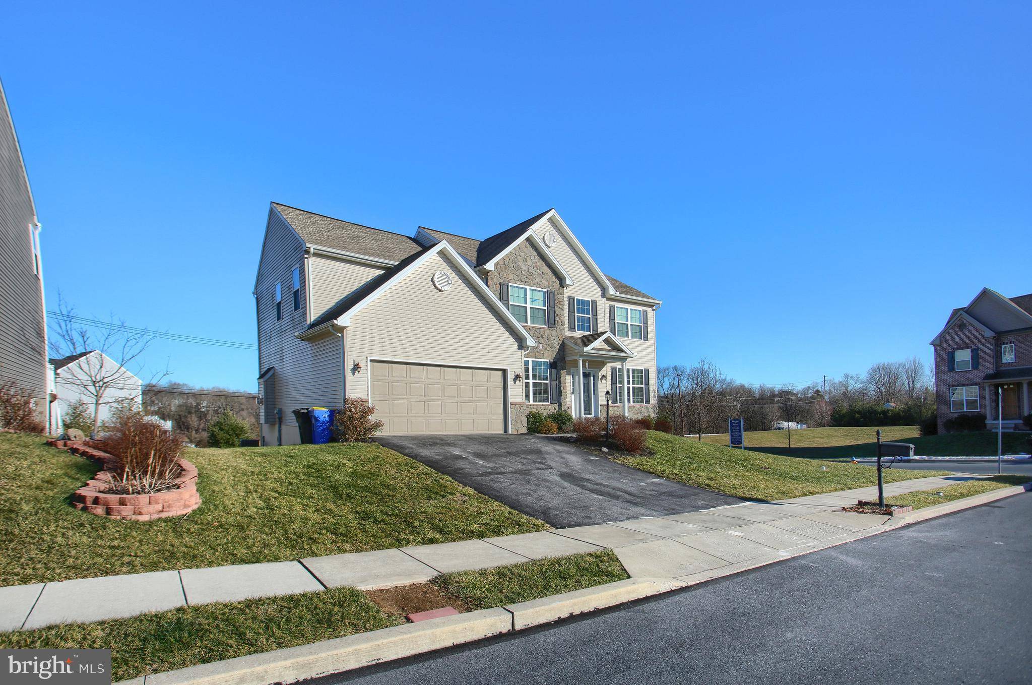 Mechanicsburg, PA 17050,2 REDSTONE CT