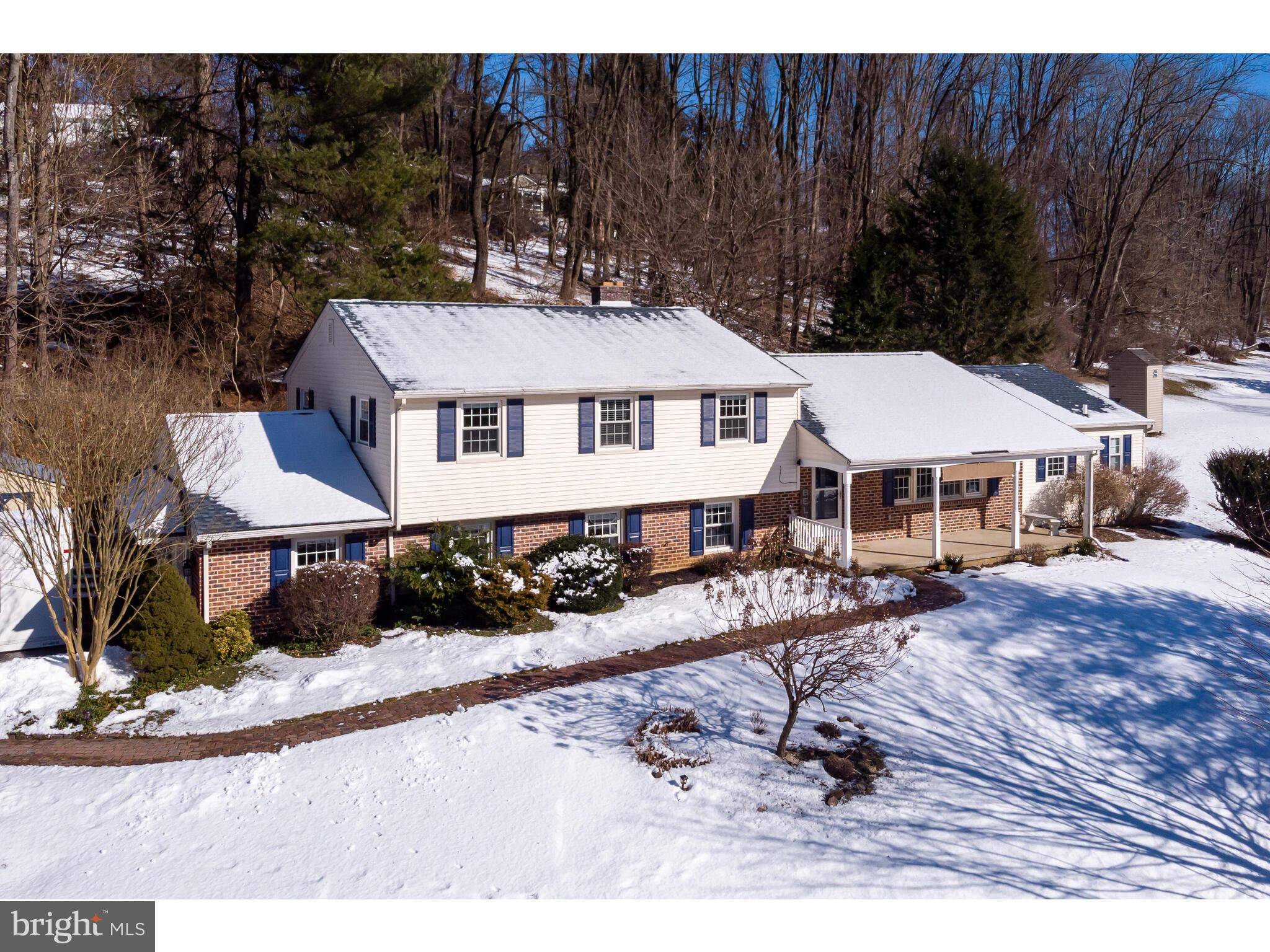 Glen Mills, PA 19342,272 IVY LN