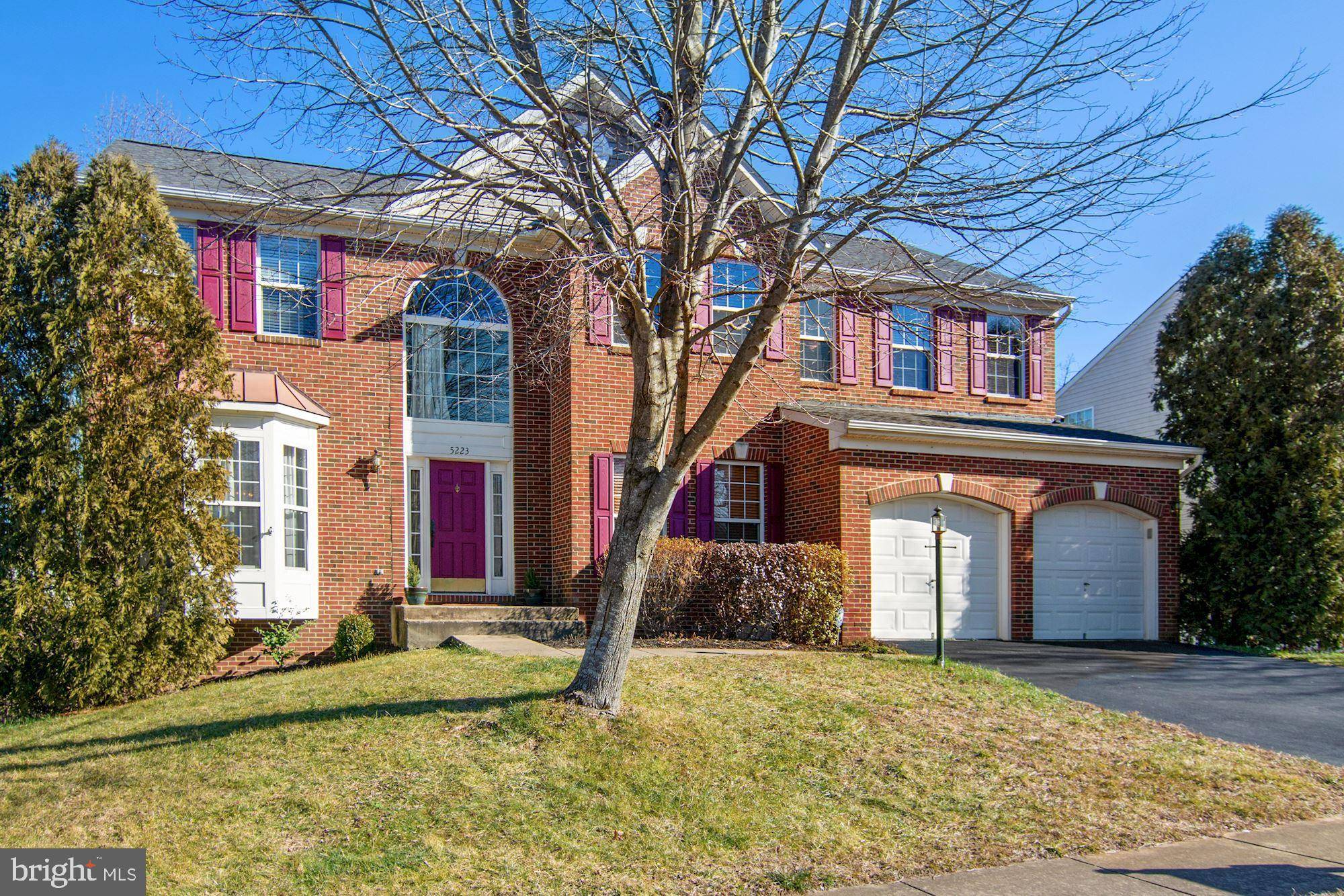 Woodbridge, VA 22193,5223 DAYBREAK LN