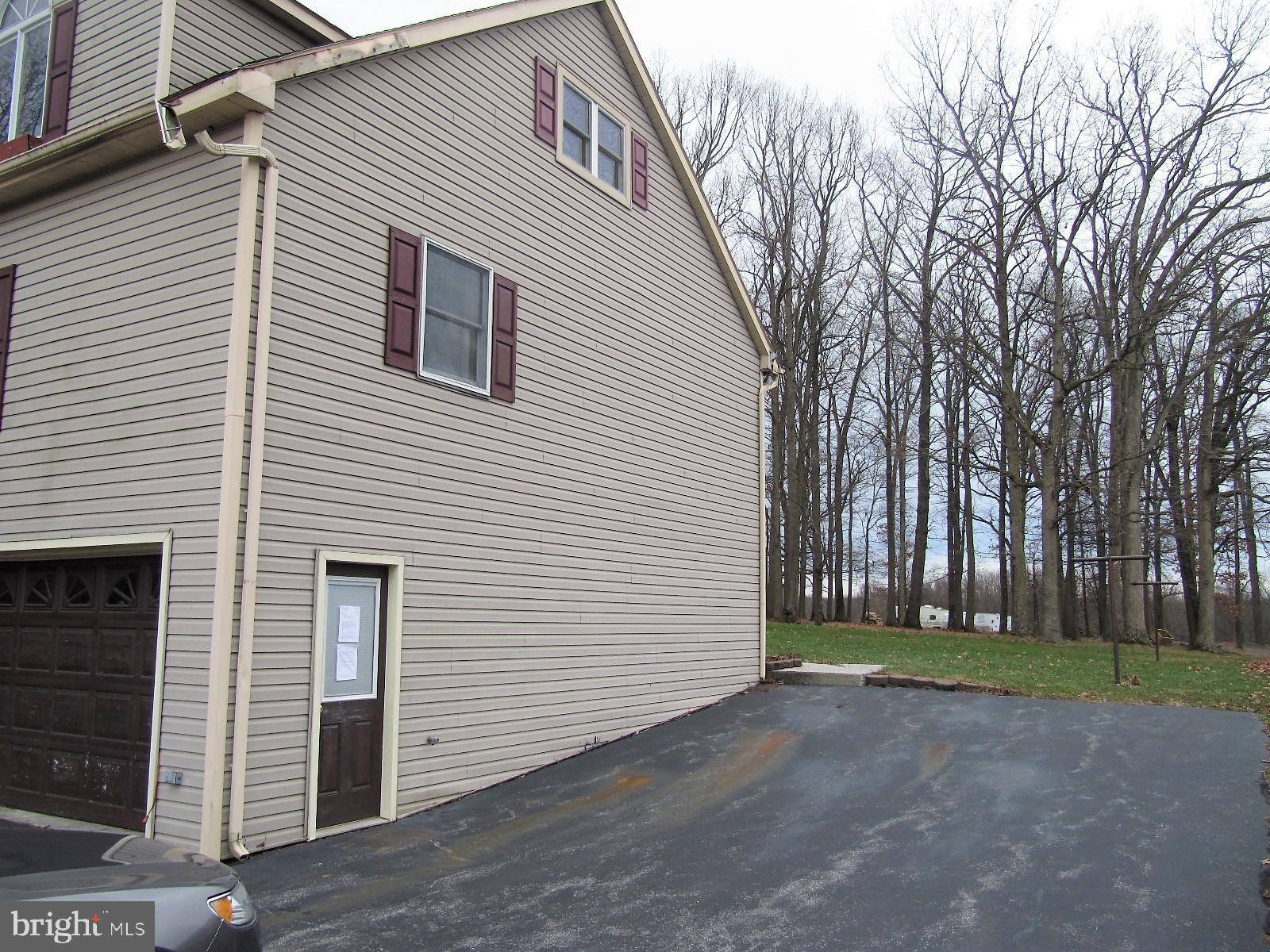 Hanover, PA 17331,345 PINE GROVE RD