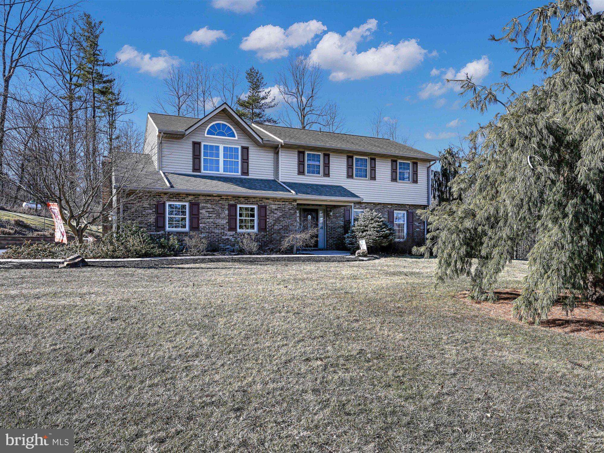 Robesonia, PA 19551,312 FOXCROFT LN