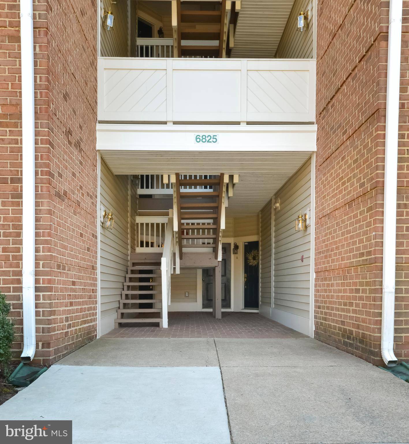 Alexandria, VA 22315,6825 BRINDLE HEATH WAY #B