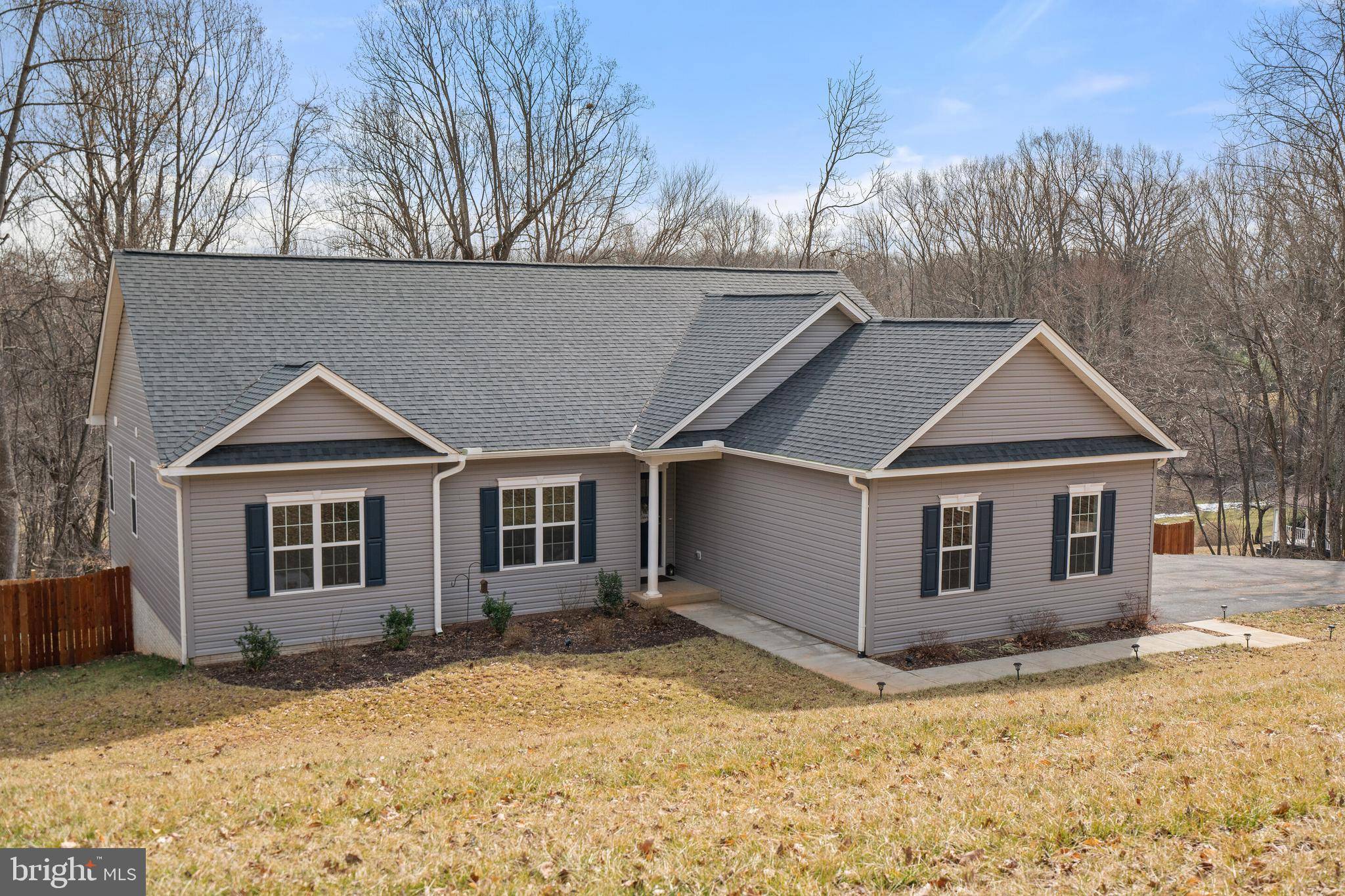 Warrenton, VA 20187,5276 HILLSIDE DR