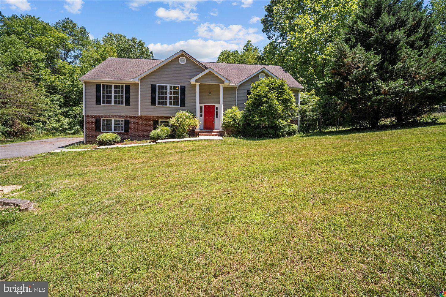 Spotsylvania, VA 22551,7320 CLOVERHILL RD