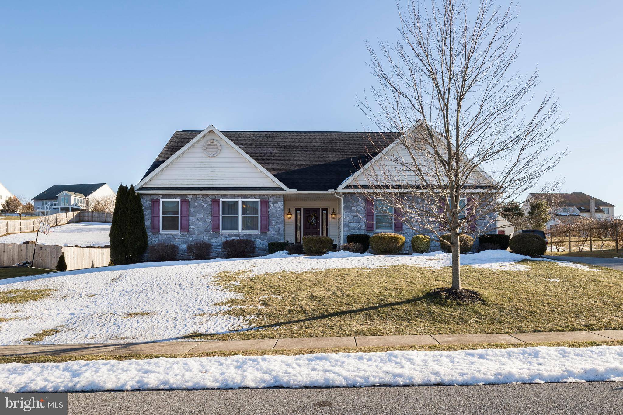 Douglassville, PA 19518,104 FARM VIEW CT