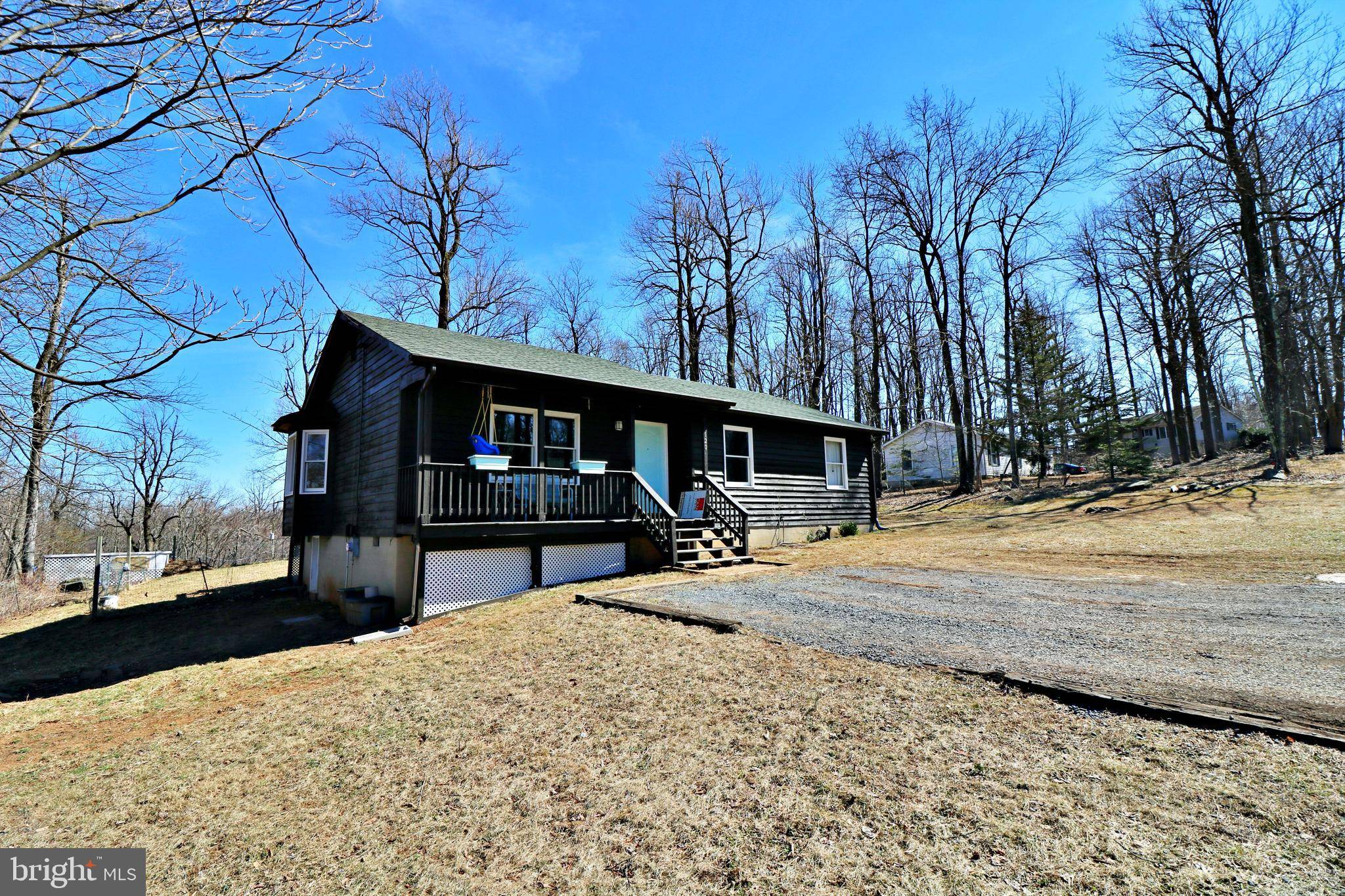 Chester Gap, VA 22623,120 HUNTER AVE