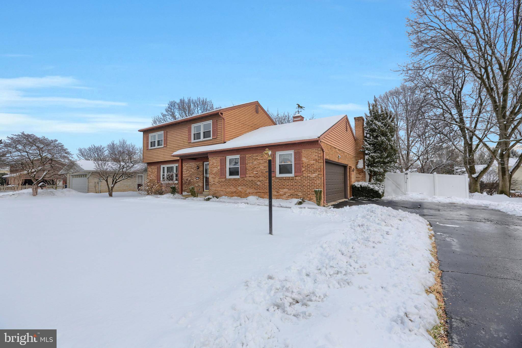 Leola, PA 17540,278 ROBIN DALE DR