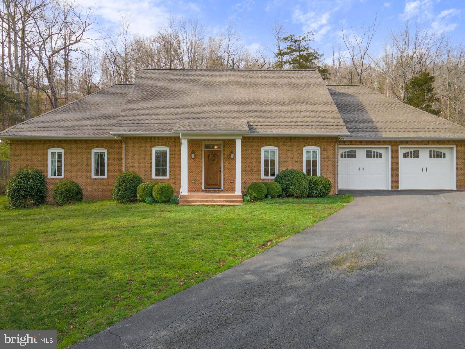 Broad Run, VA 20137,6080 SARAH LN