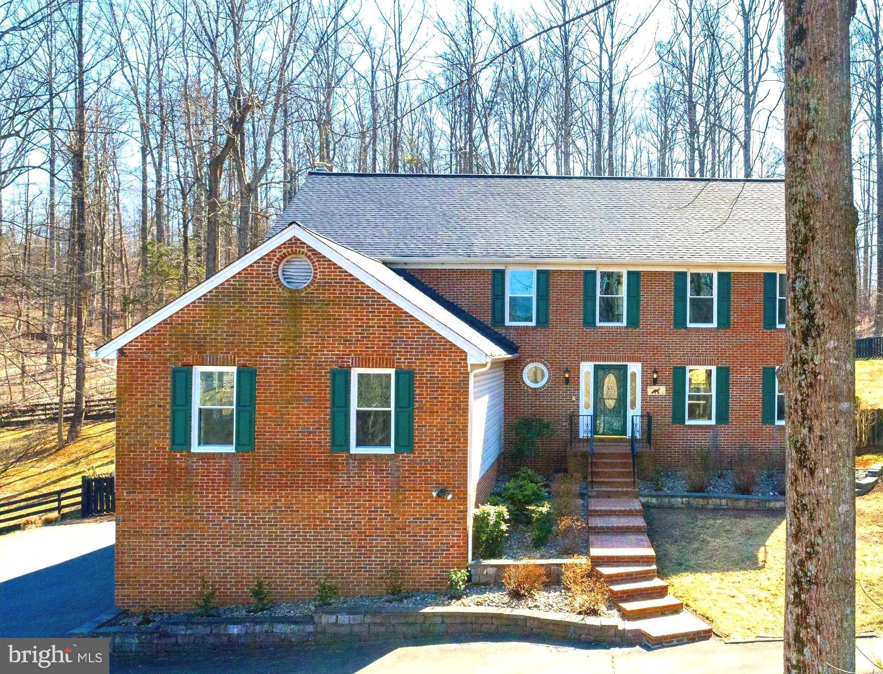 Broad Run, VA 20137,5823 HUNTON WOOD DR