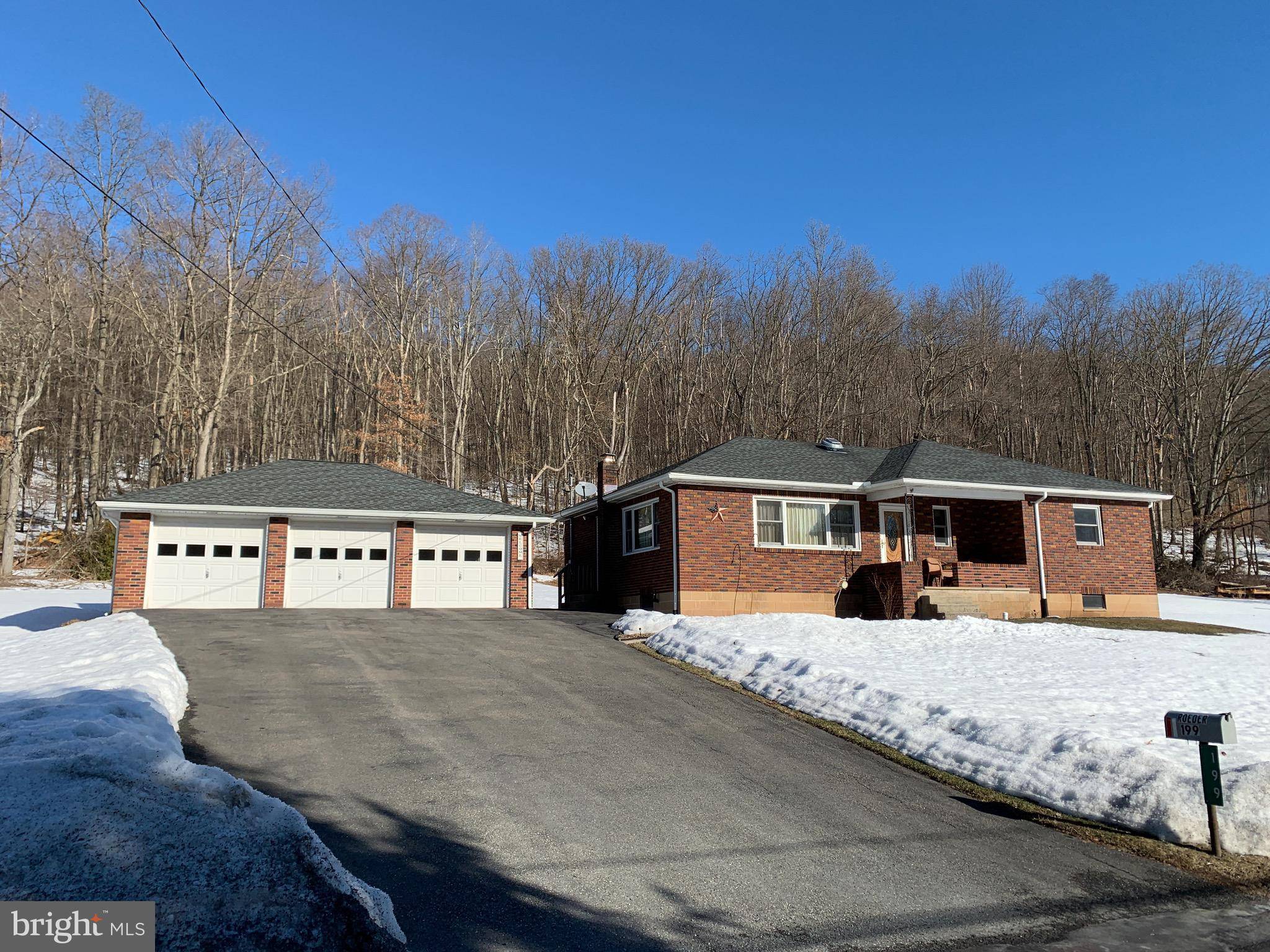 Tamaqua, PA 18252,199 OWL CREEK RD