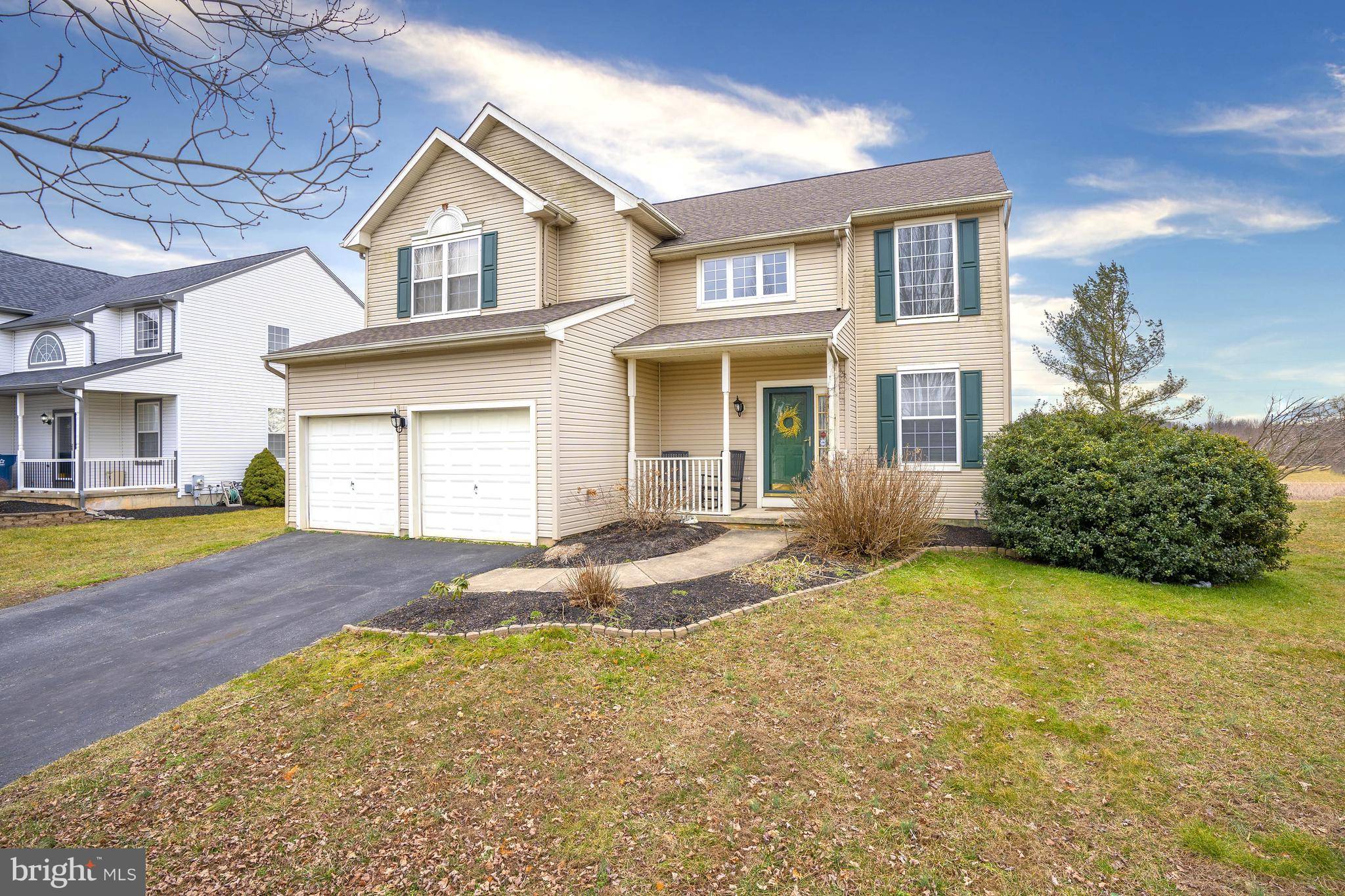 Bear, DE 19701,37 FORSYTHIA LN