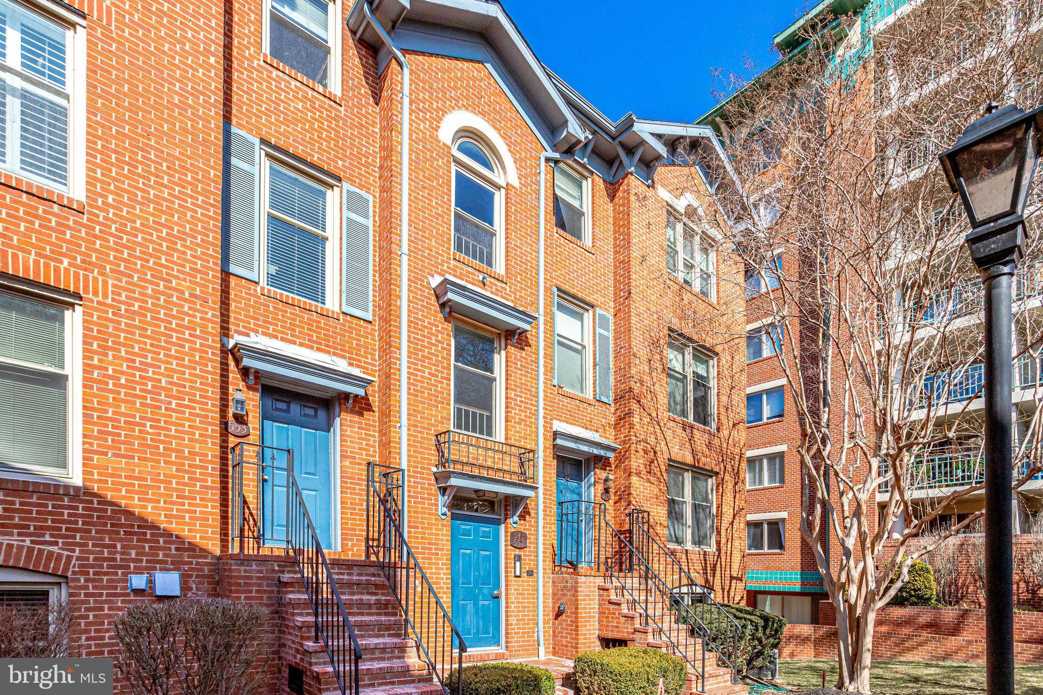 Alexandria, VA 22314,555 COLECROFT CT #555