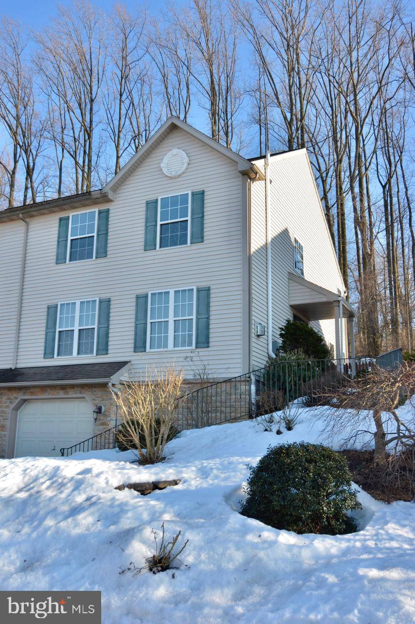 Reading, PA 19608,1524 HURON DR