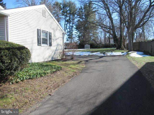 Yardley, PA 19067,694 COUNTESS DR