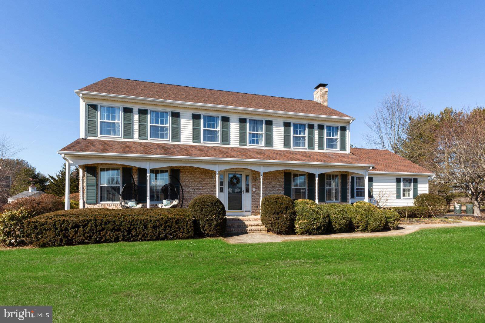 Cream Ridge, NJ 08514,5 MILL POND DR