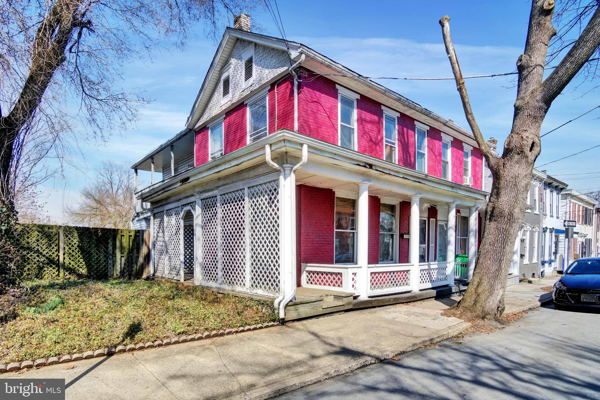 Carlisle, PA 17013,334 N BEDFORD ST