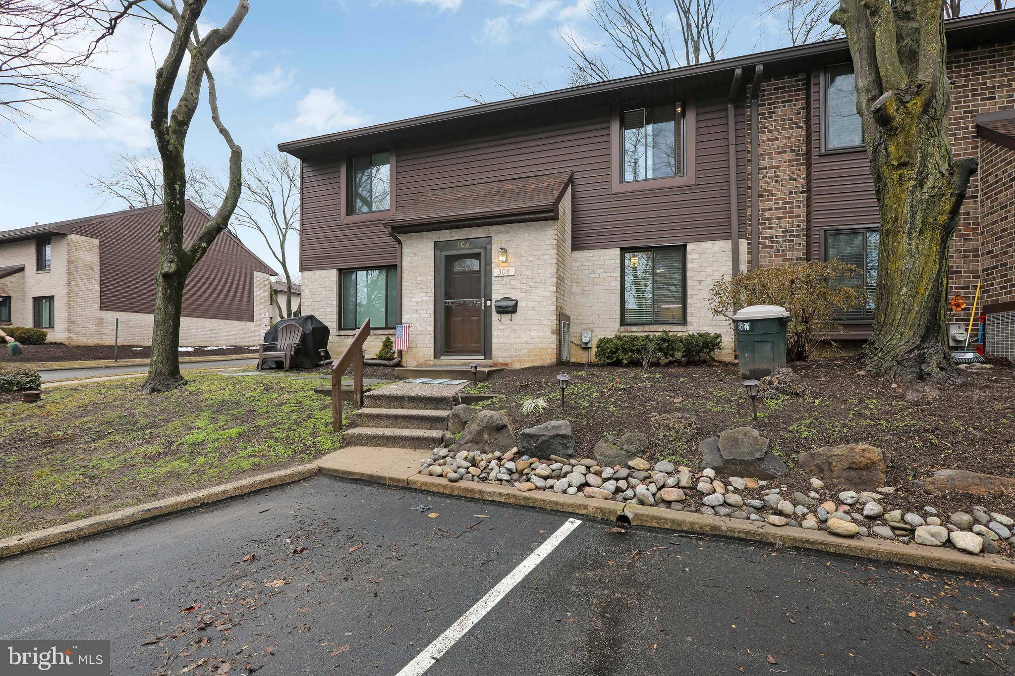 Springfield, PA 19064,308 MARPLEWOOD DR #308A