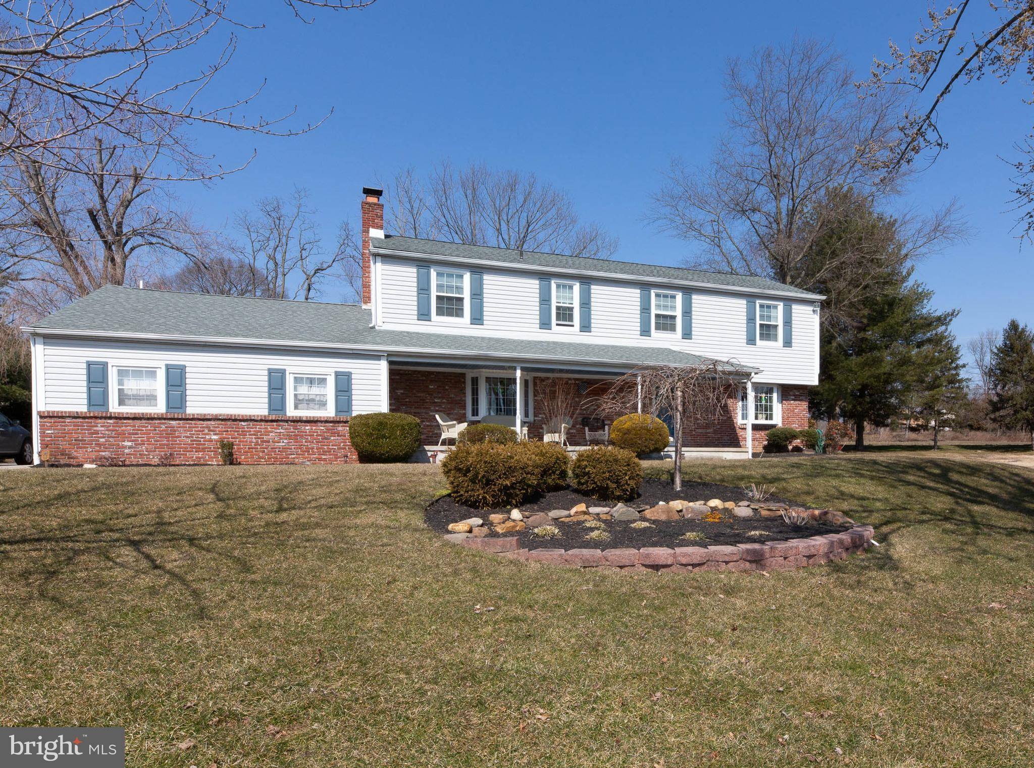 Bordentown, NJ 08505,8 KINGS CT