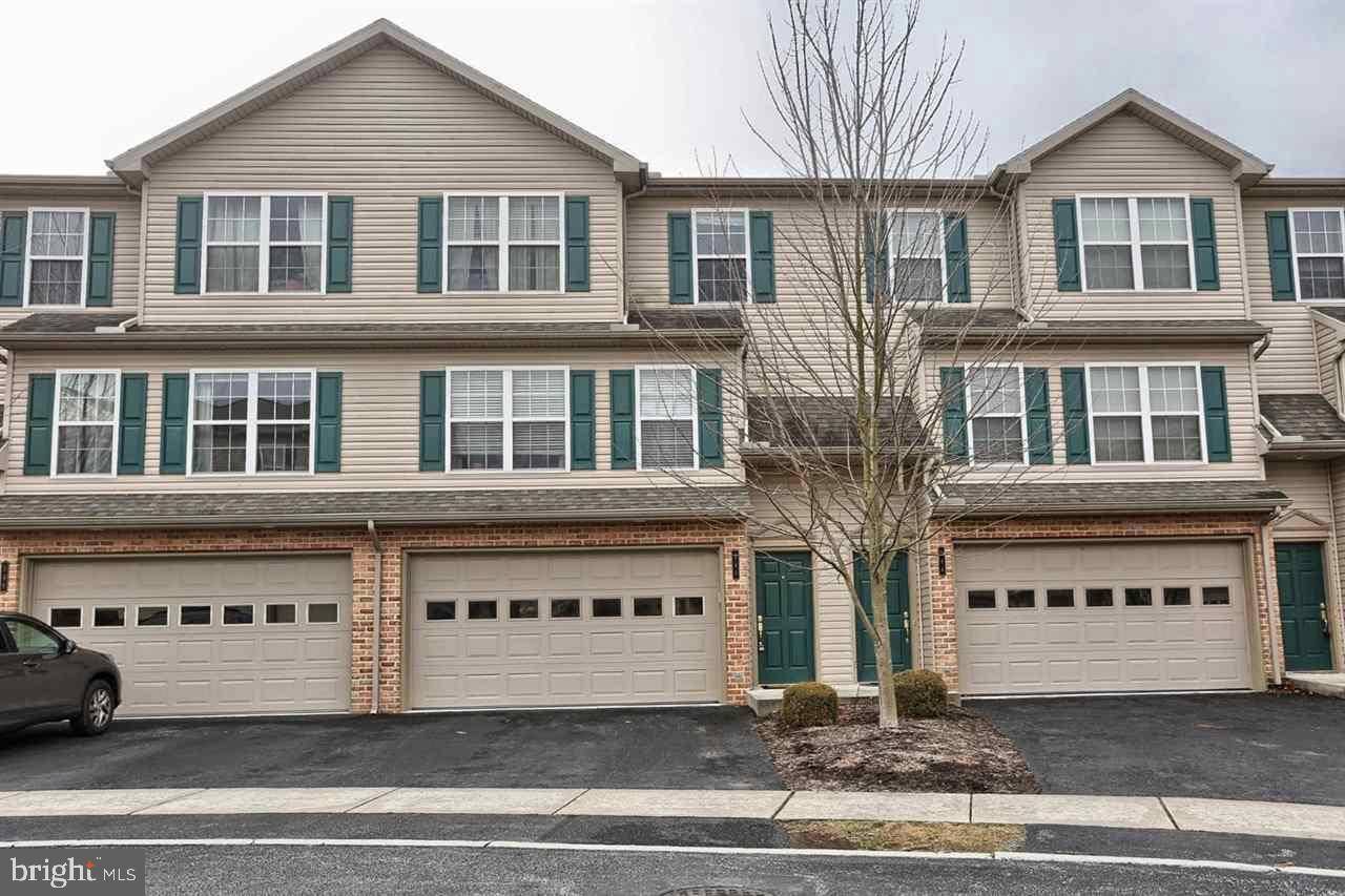 Mechanicsburg, PA 17055,546 MEADOWCROFT CIR