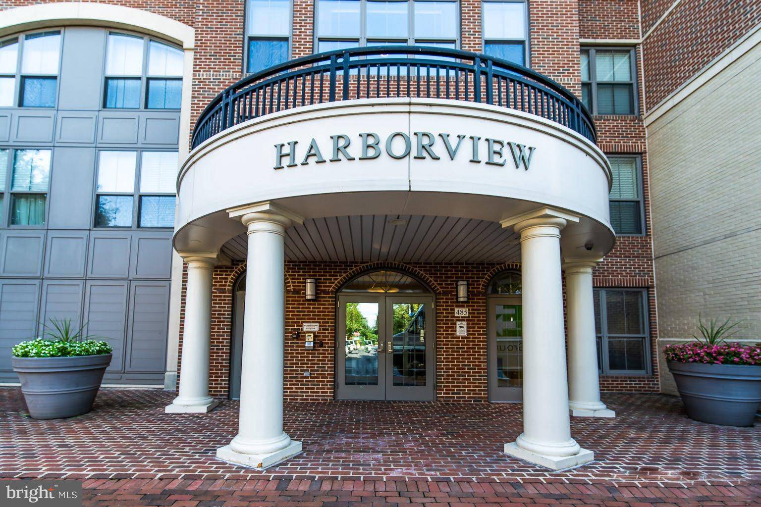 Woodbridge, VA 22191,485 HARBOR SIDE ST #302