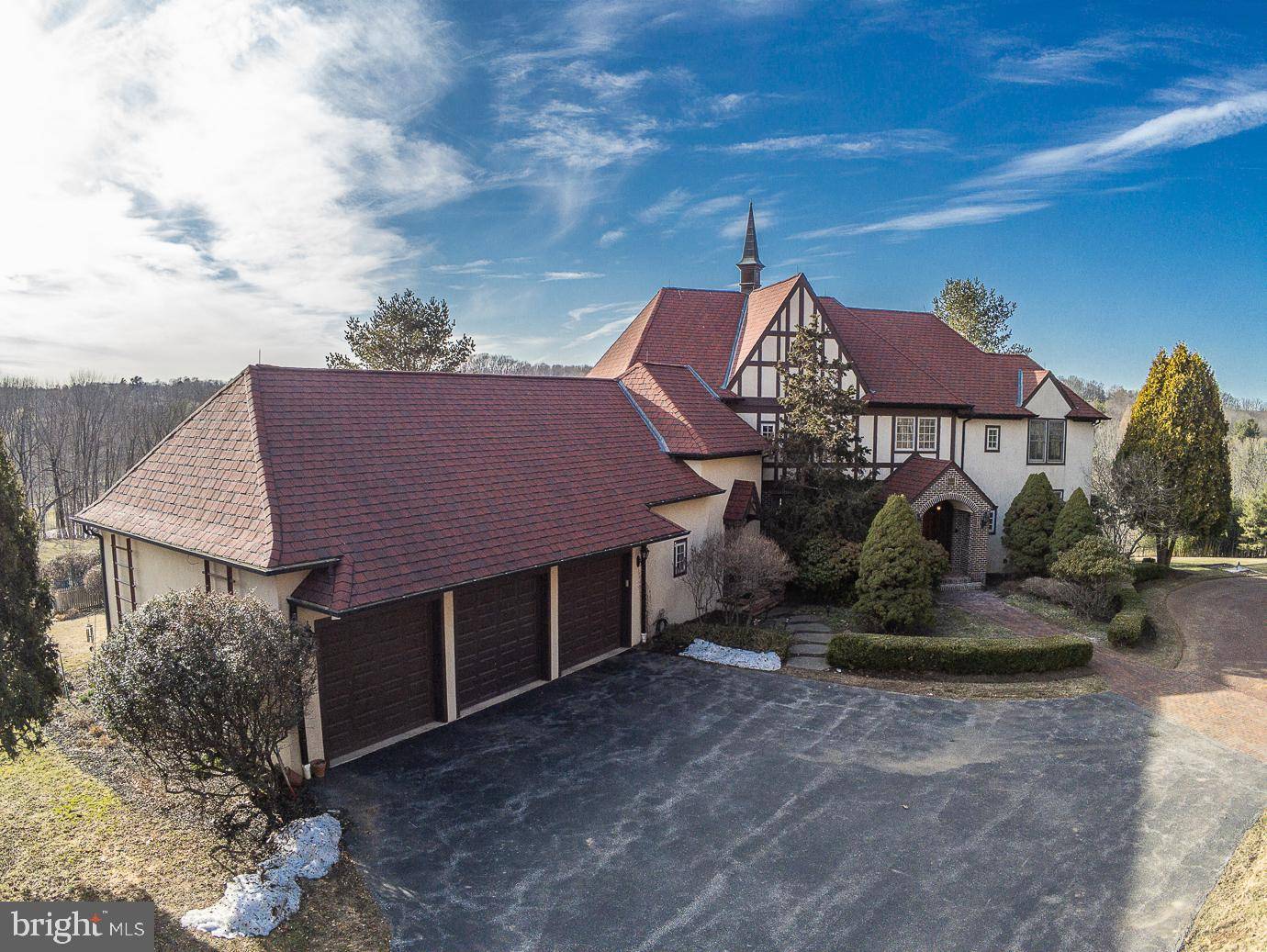 Chester Springs, PA 19425,937 DROVERS LN