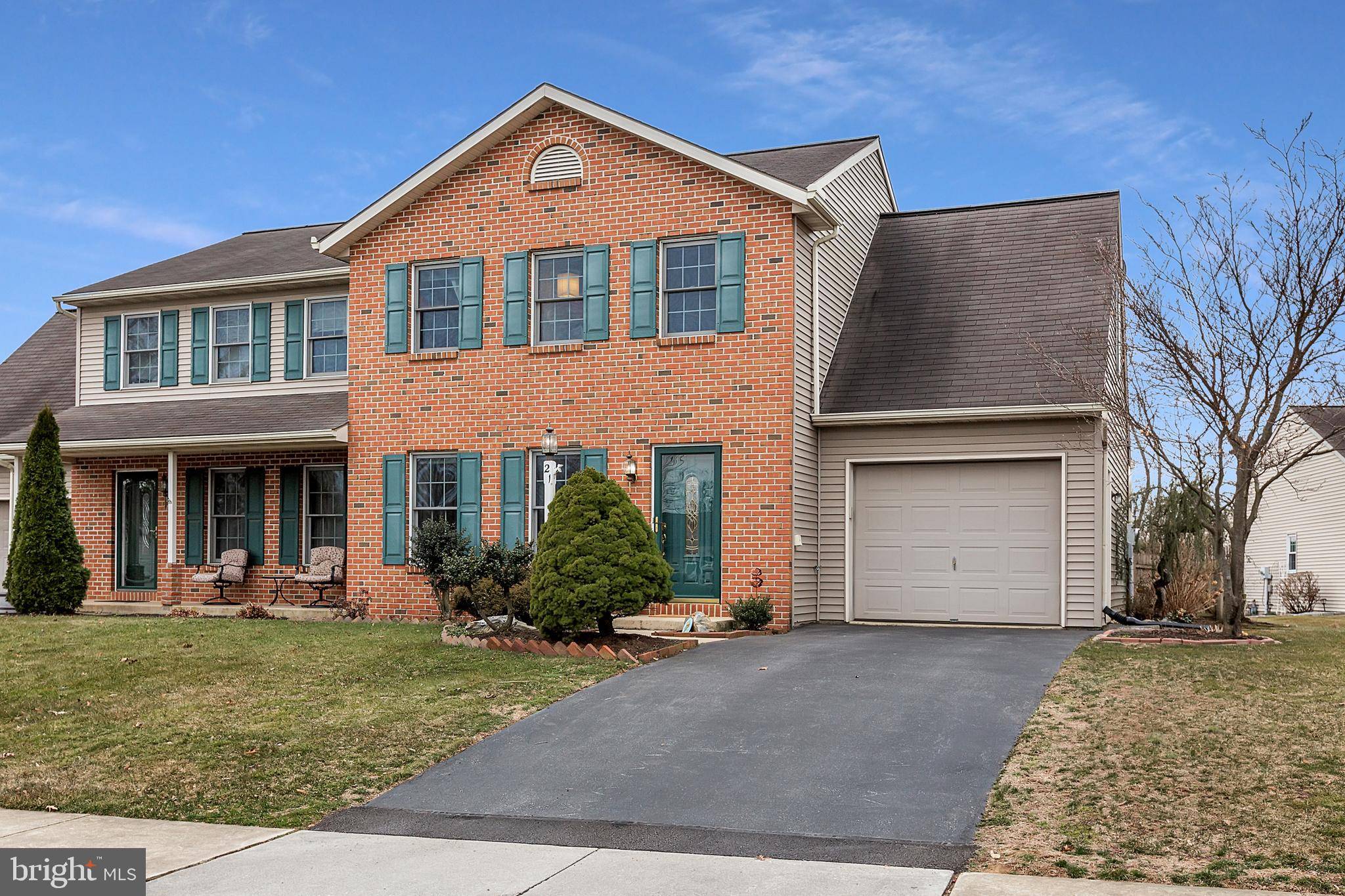 Lititz, PA 17543,21 PEBBLE CREEK DR