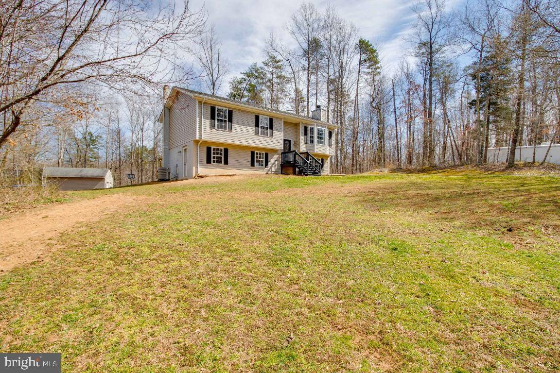 Reva, VA 22735,5488 RIVERBEND LN