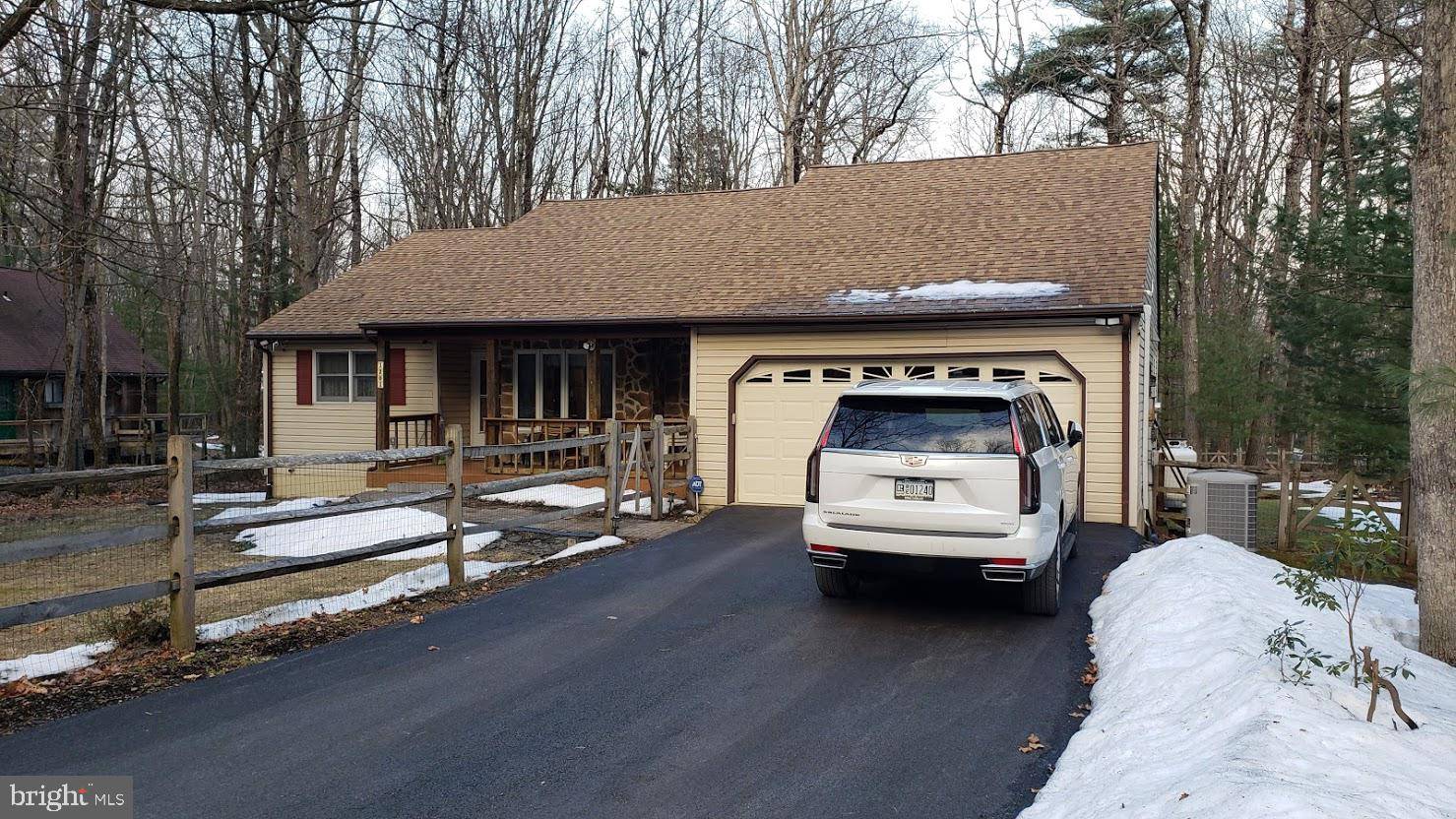 Kunkletown, PA 18058,136 CRABAPPLE LN