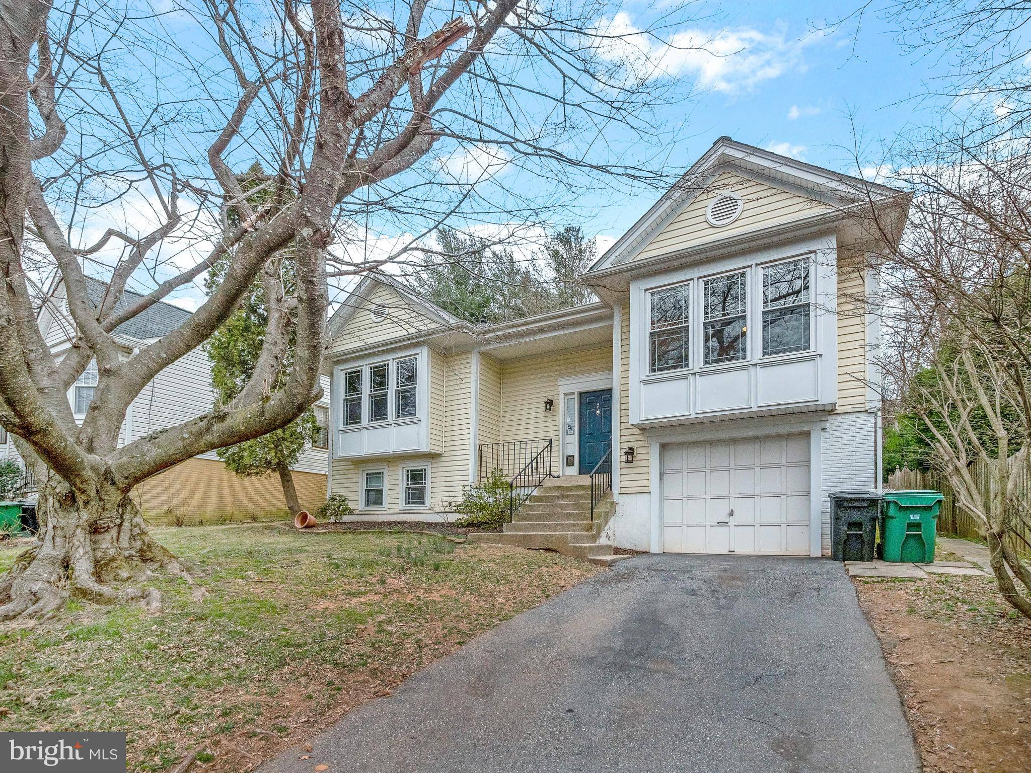 Gaithersburg, MD 20878,2 DEARDEN PL