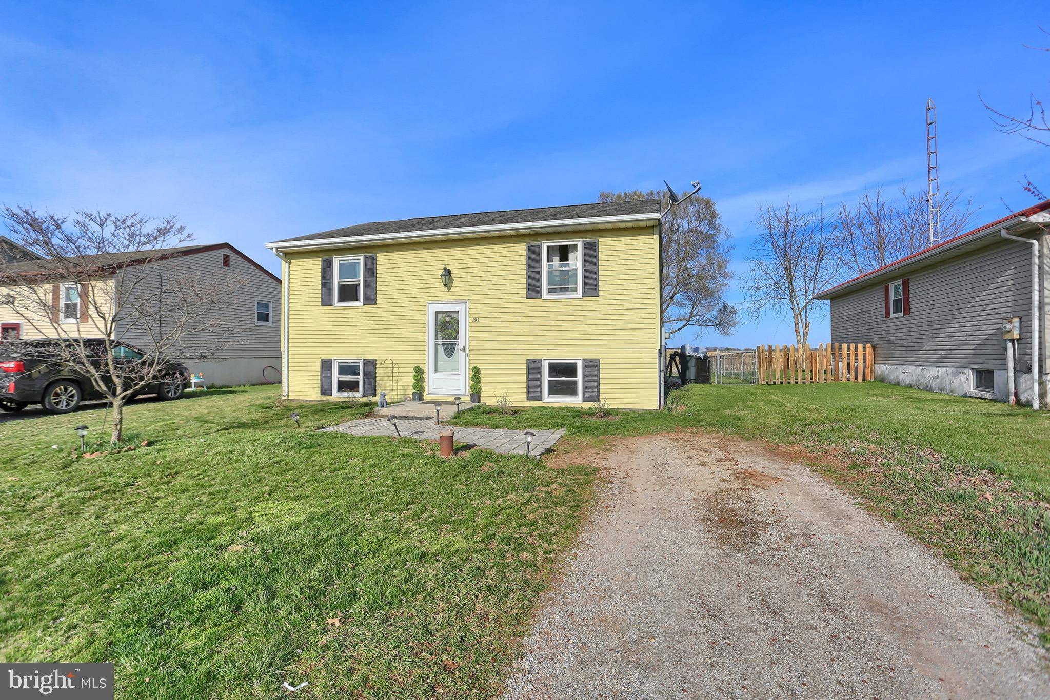 New Oxford, PA 17350,30 FAWN AVE