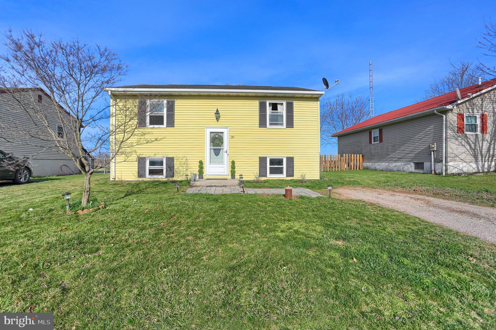 New Oxford, PA 17350,30 FAWN AVE