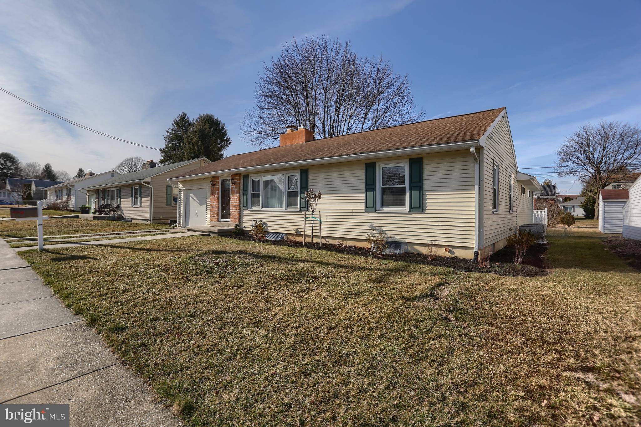 Cleona, PA 17042,207 W WALNUT ST