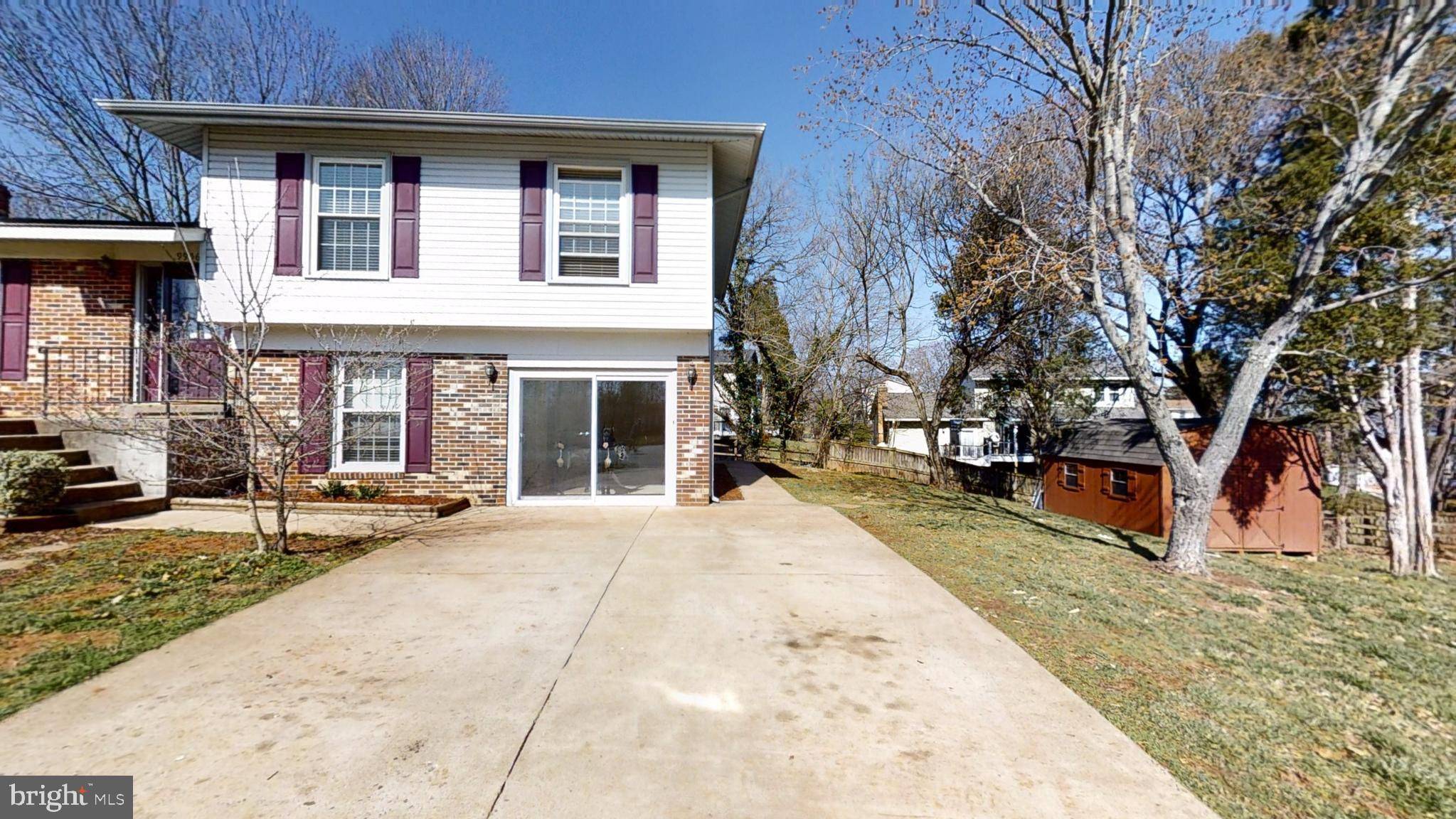 Manassas, VA 20110,9956 BRAMBLE CT