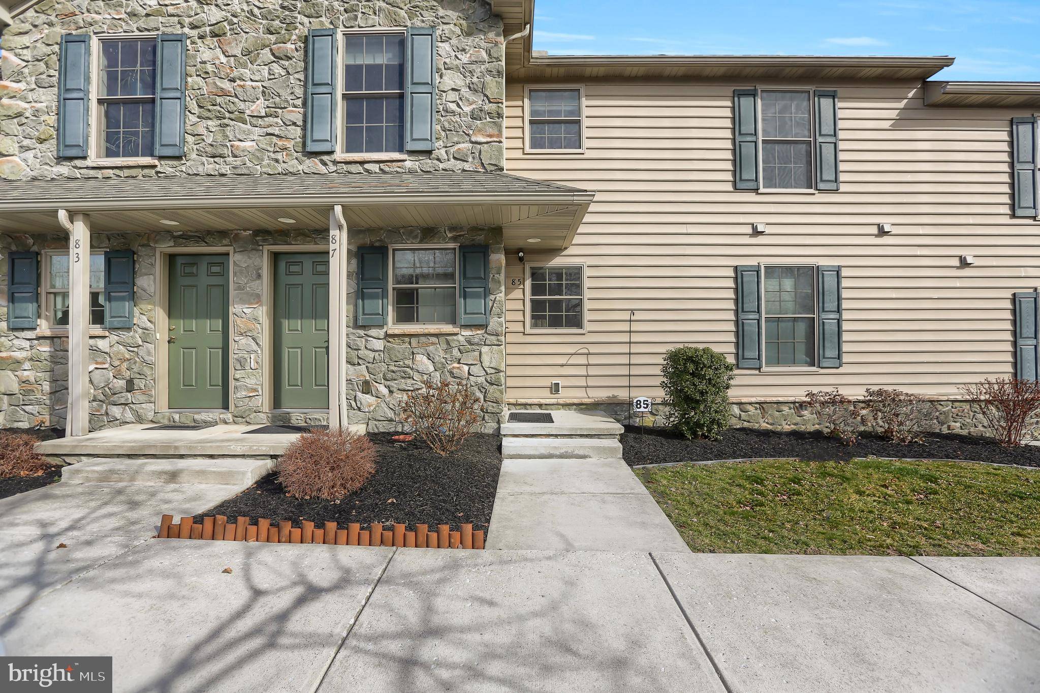 Lancaster, PA 17602,85 MIDWAY FARMS LN