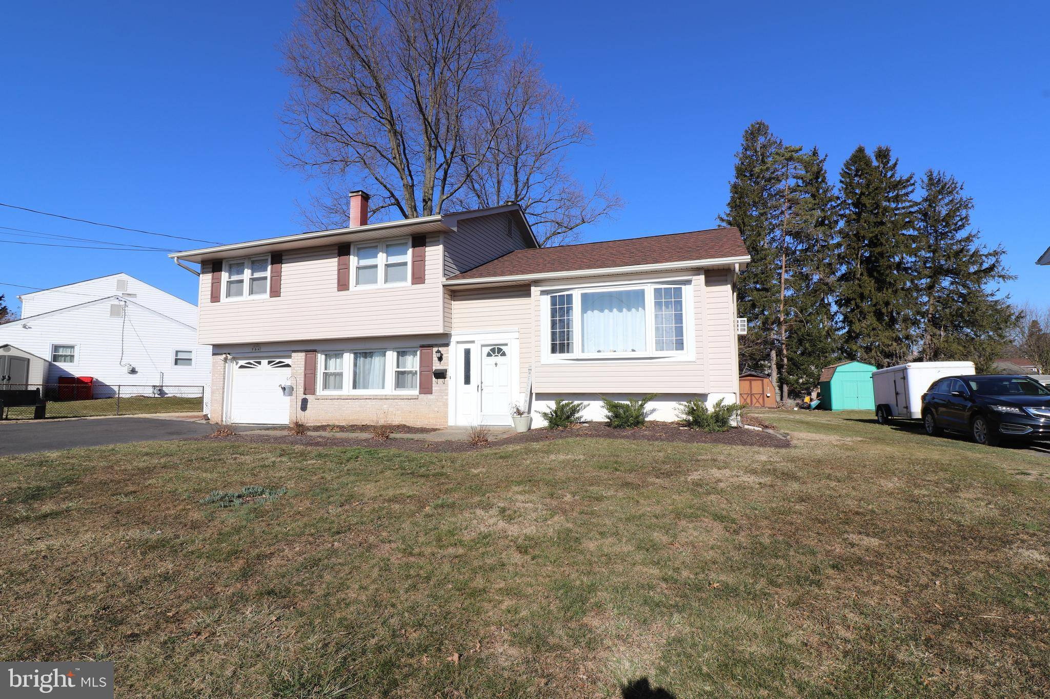 Warminster, PA 18974,738 LONGSTRETH RD