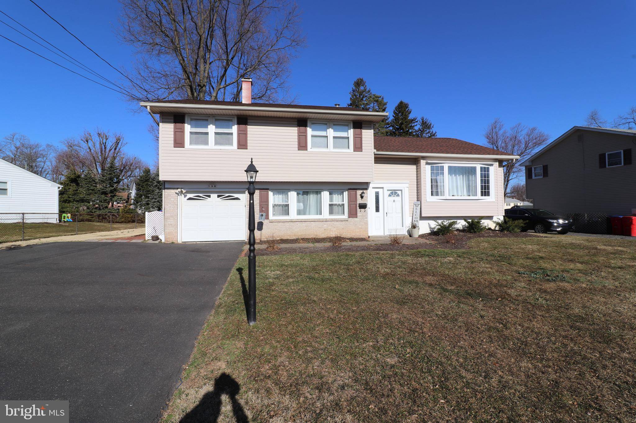 Warminster, PA 18974,738 LONGSTRETH RD