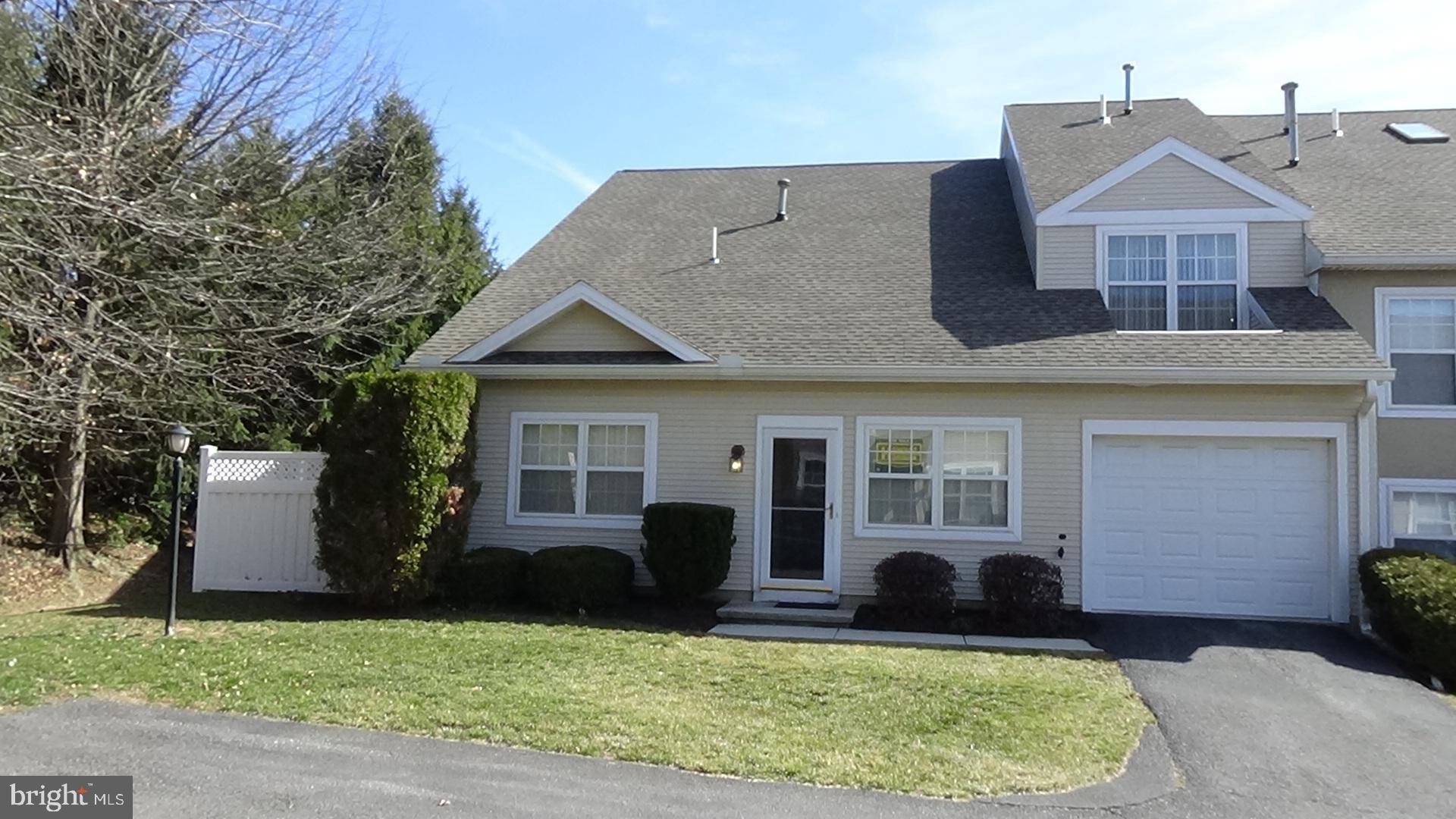 Carlisle, PA 17013,5 COURTYARD DR