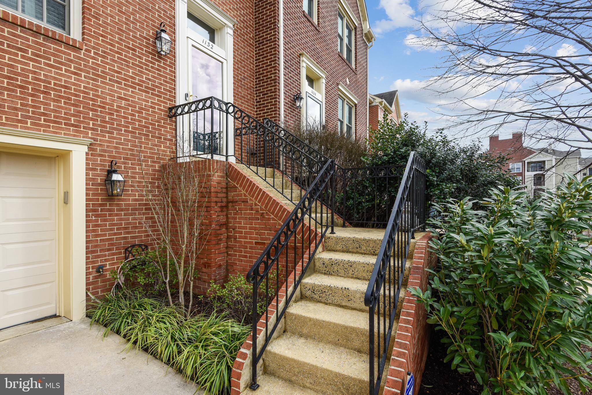 Alexandria, VA 22314,1132 QUAKER HILL CT