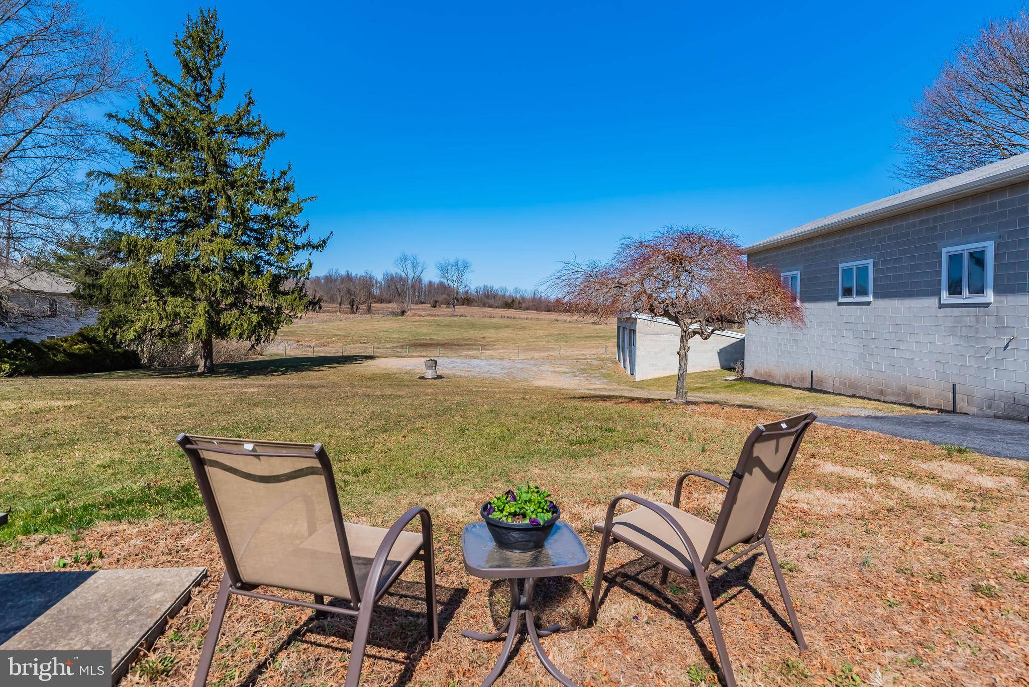 Lewisberry, PA 17339,887 SCHOOL HOUSE LN