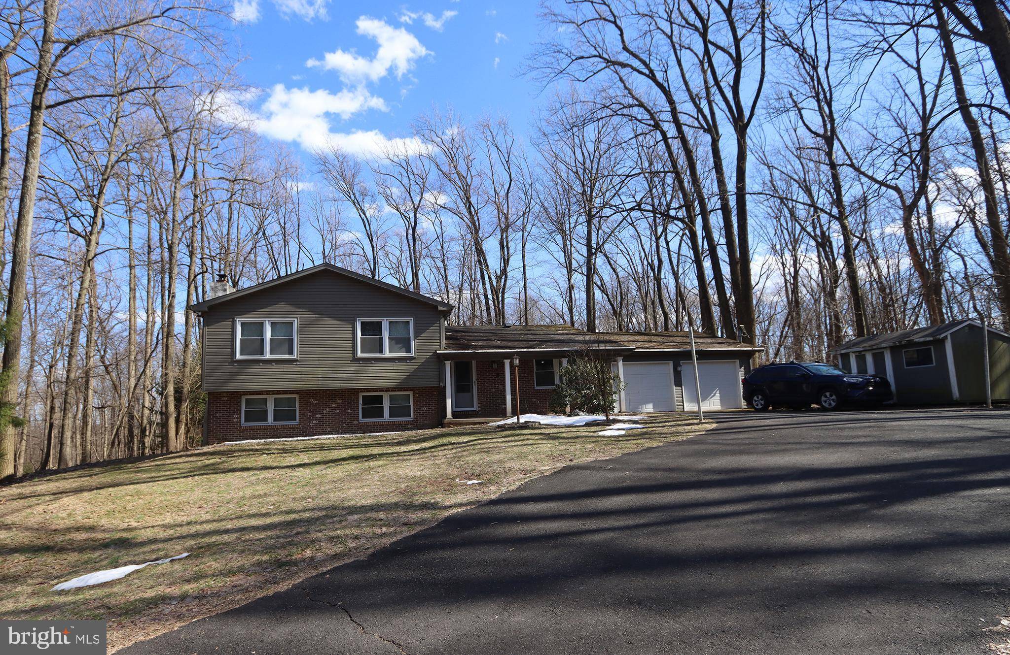 East Greenville, PA 18041,2108 BERRY LN